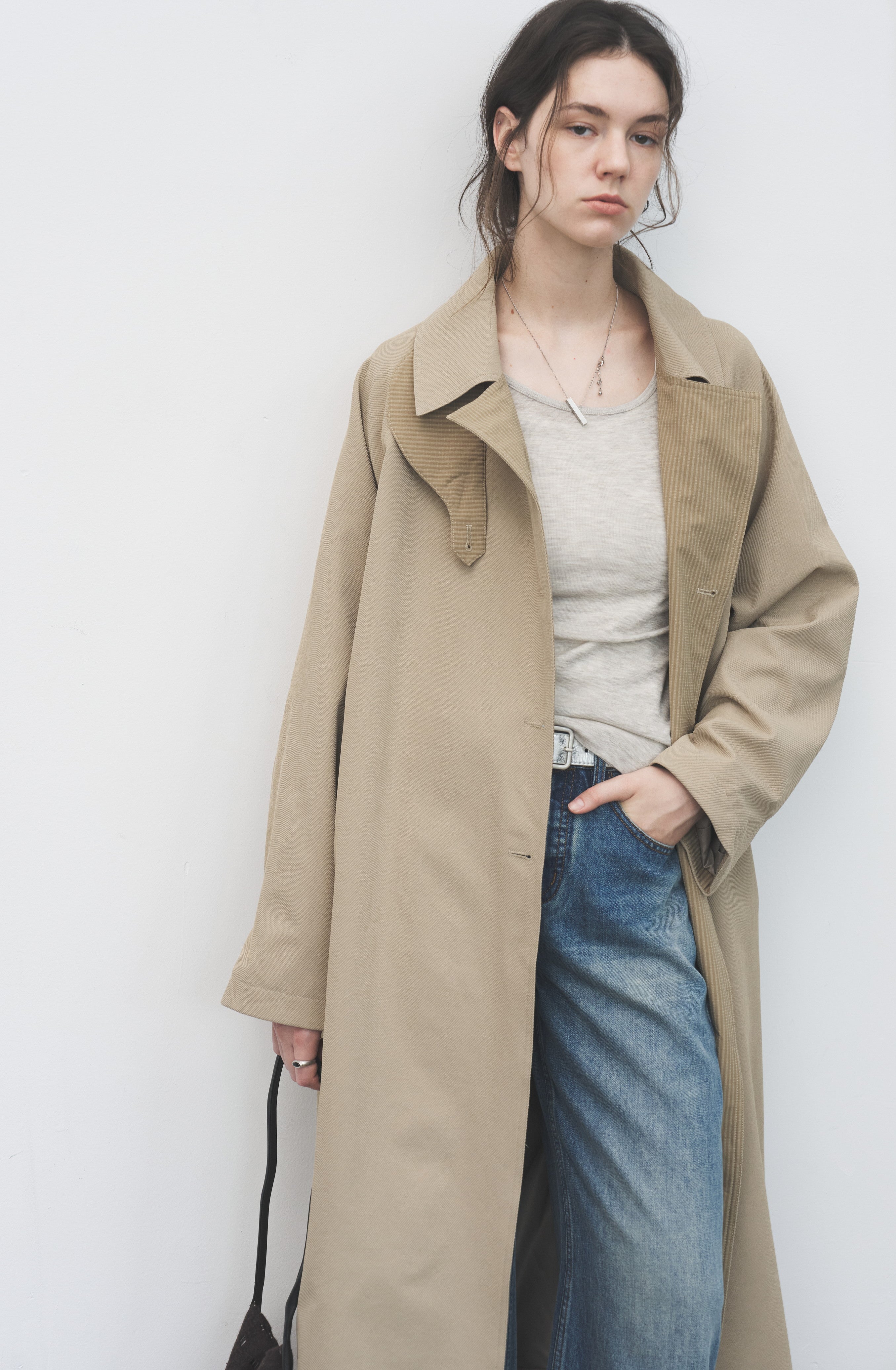 ACCENT STRIPE NECK TRENCH