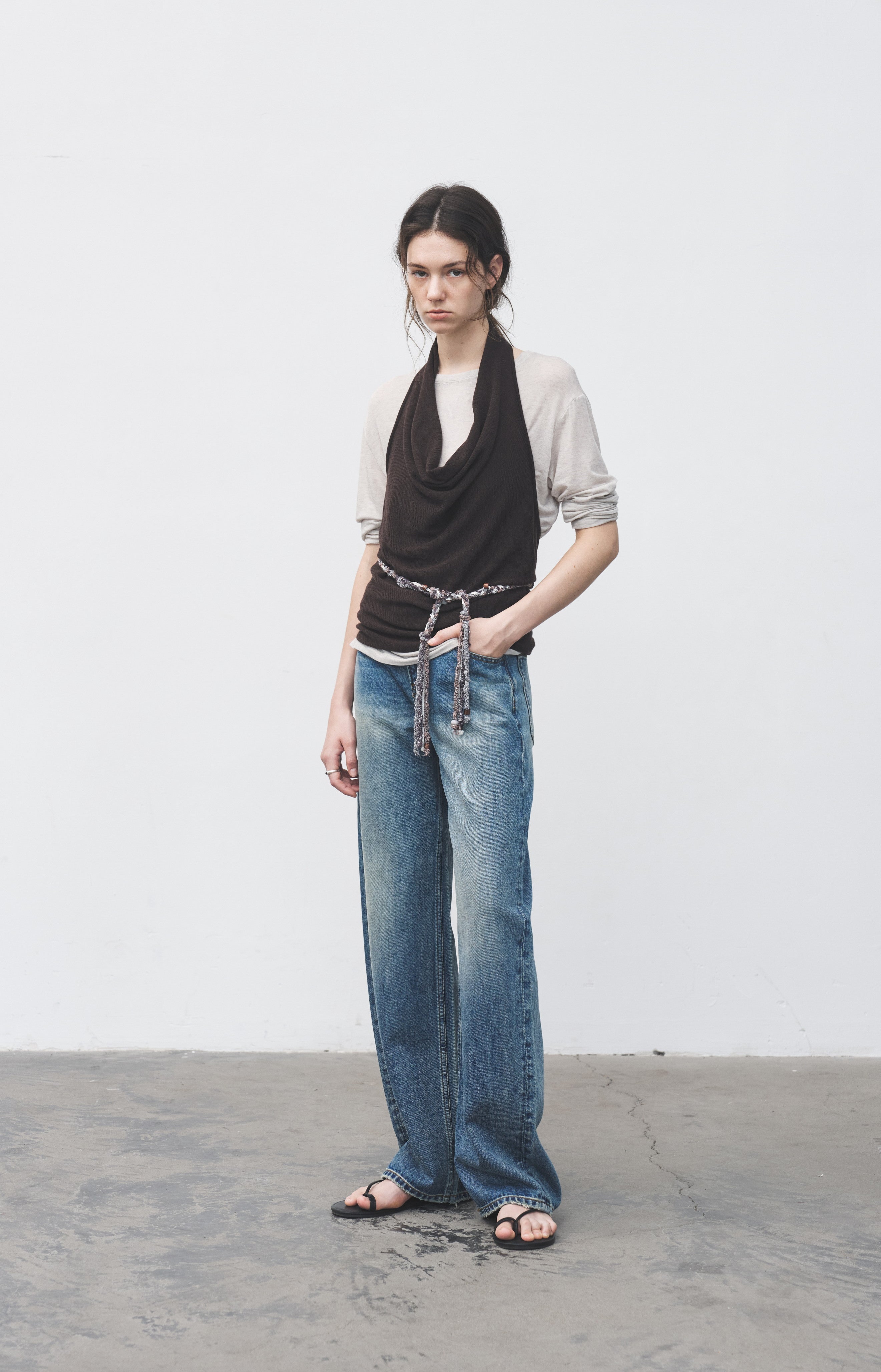 HALTER NECK DRAPED TOP / ホルターネックドレープトップ