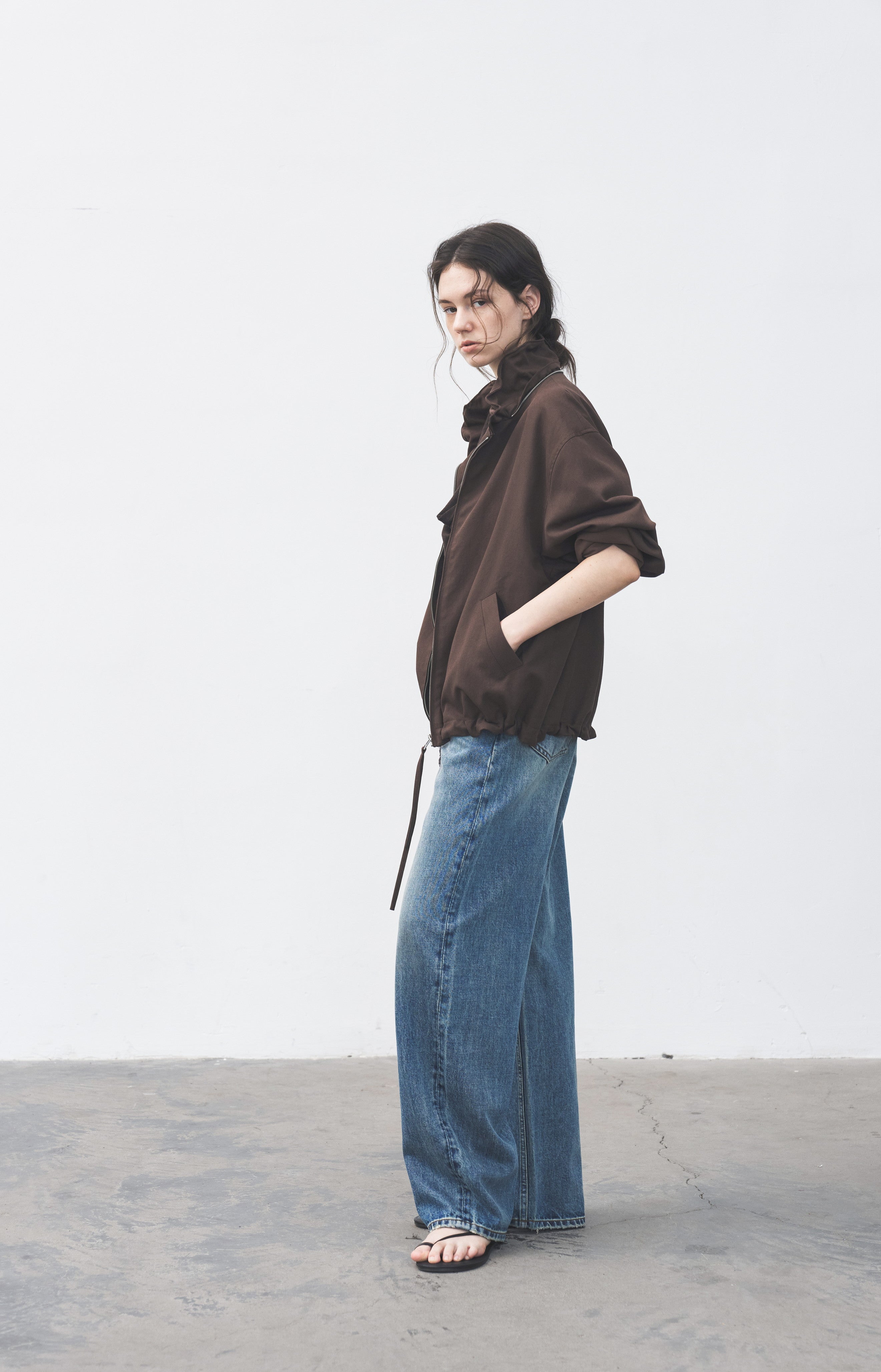FADED BASIC STRAIGHT JEANS / フェードベーシックストレートジーンズ