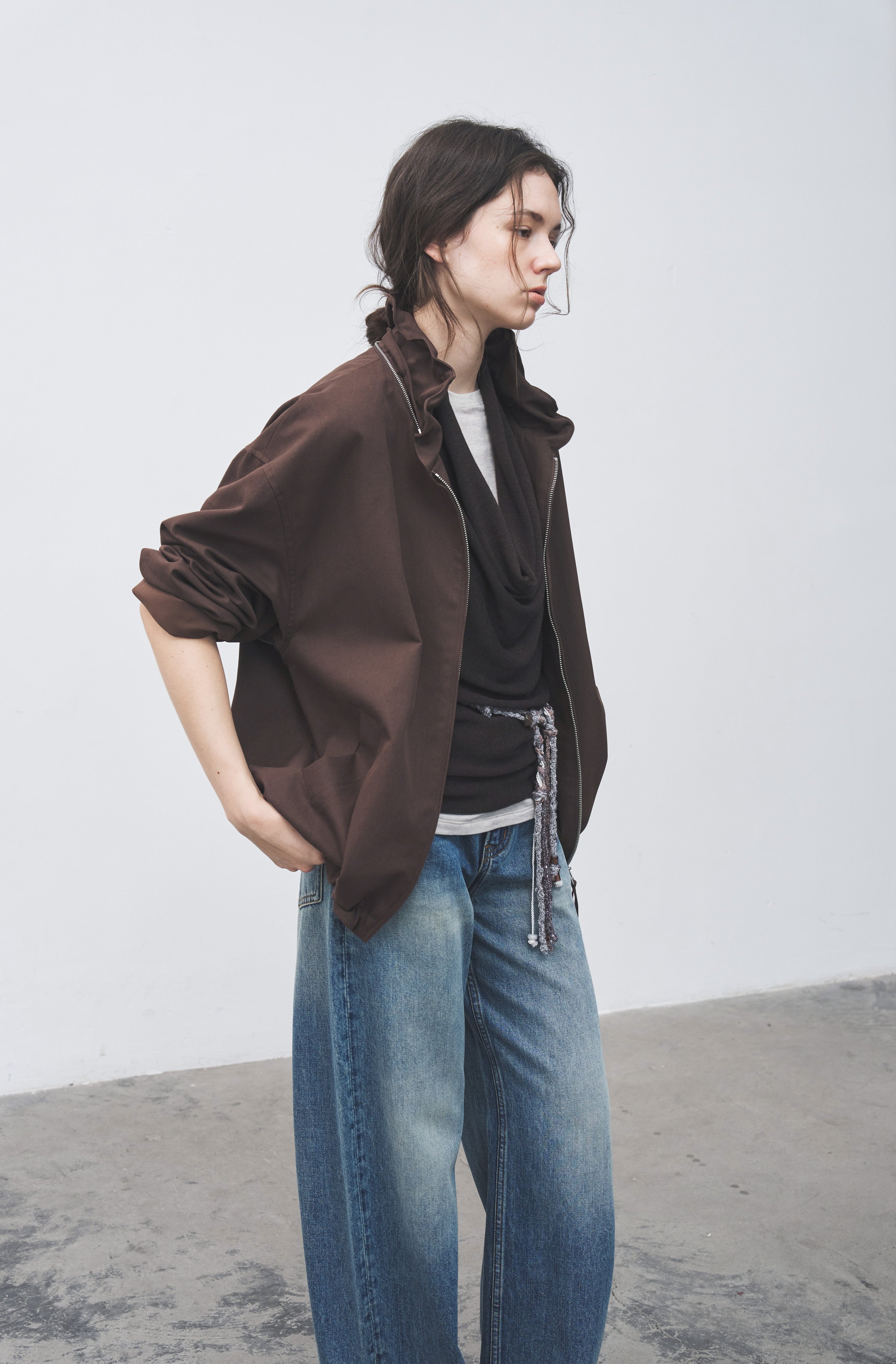 LACE COLLAR HOODED BLOUSON