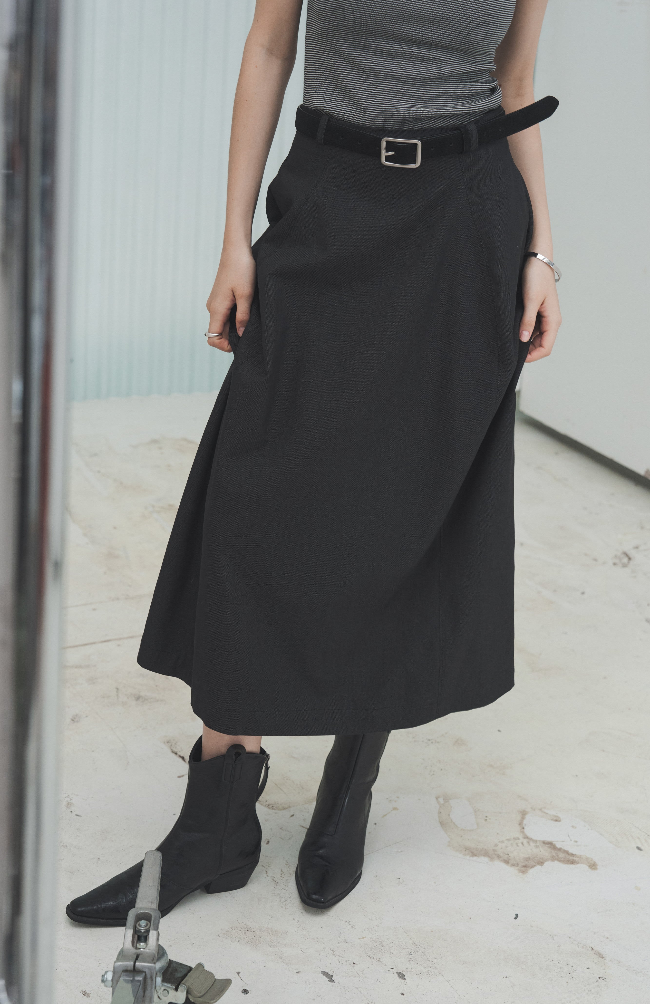 WIDE CUT COCOON SKIRT / ワイドカットコクーンスカート