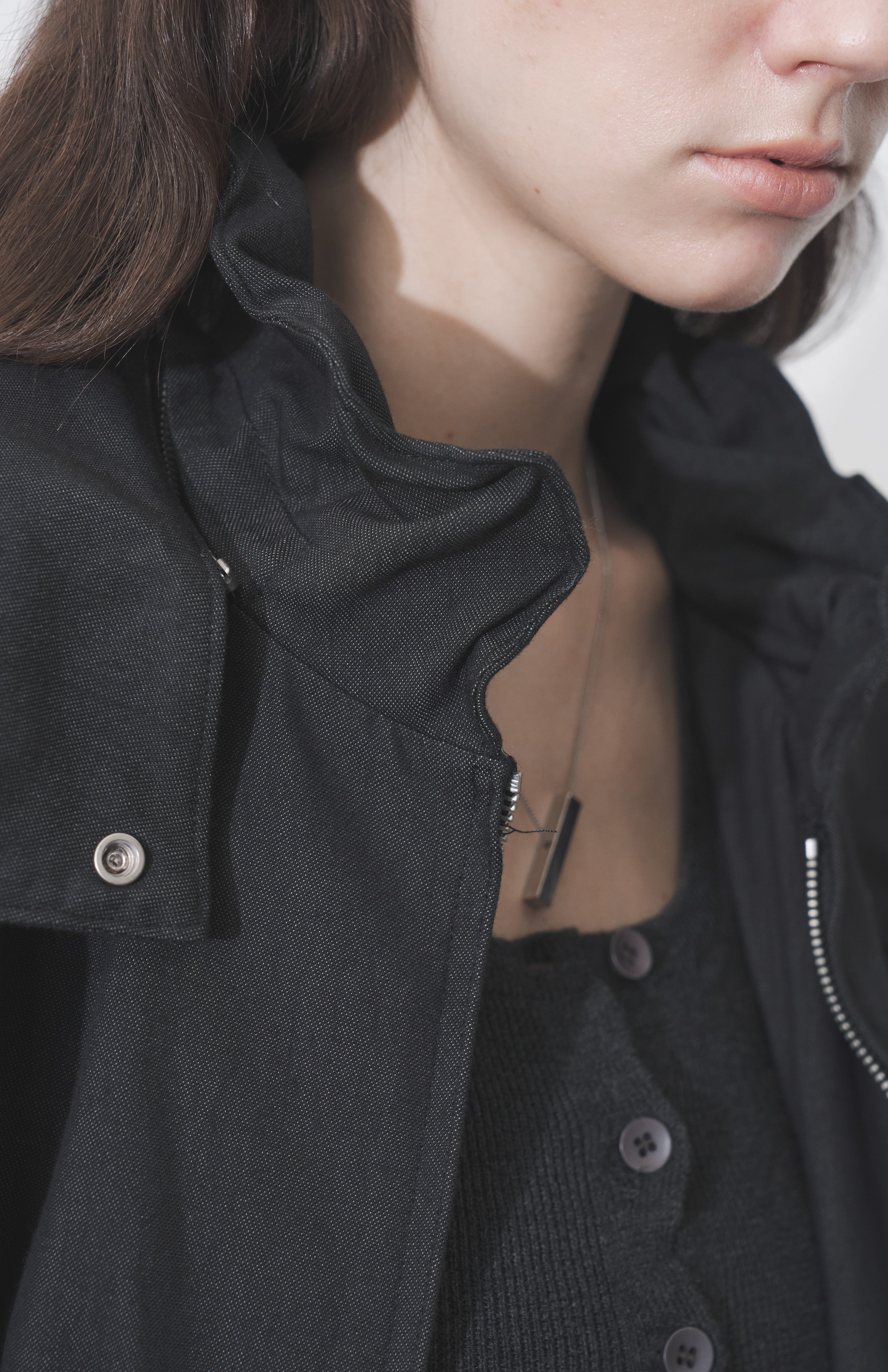 LACE COLLAR HOODED BLOUSON