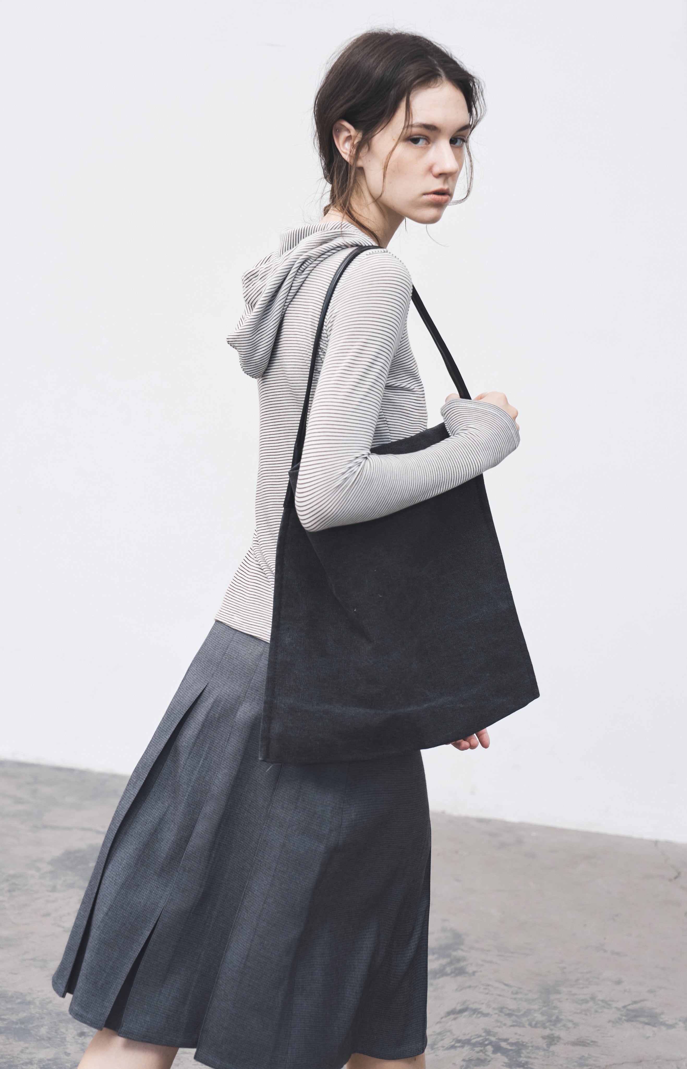 HOODED STRIPE FIT LONG T-SHIRT / フードストライプフィットロングTシャツ