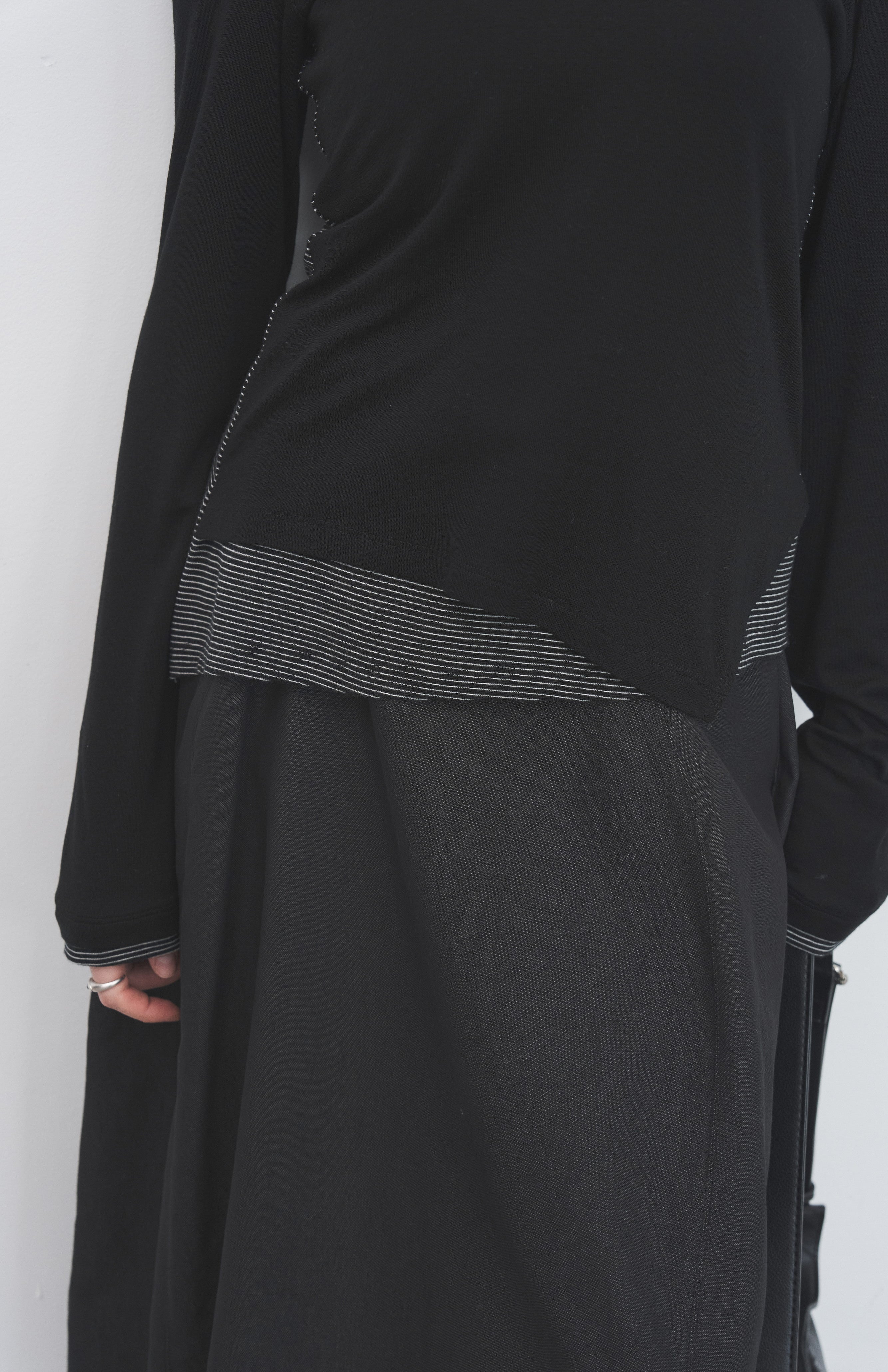 LAYERED STRIPED LONG T-SHIRT / レイヤードストライプロングTシャツ