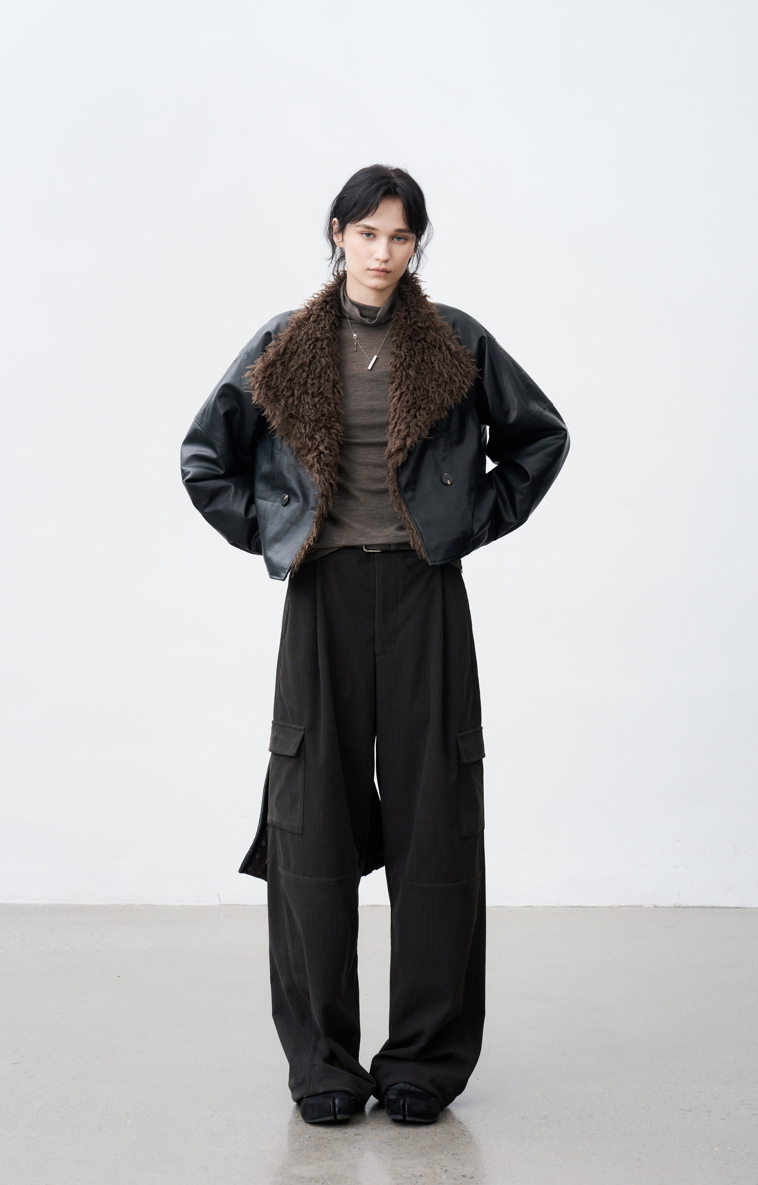 SLIM FIT TURTLE SWEATER / 슬림 피트 터틀 스웨터