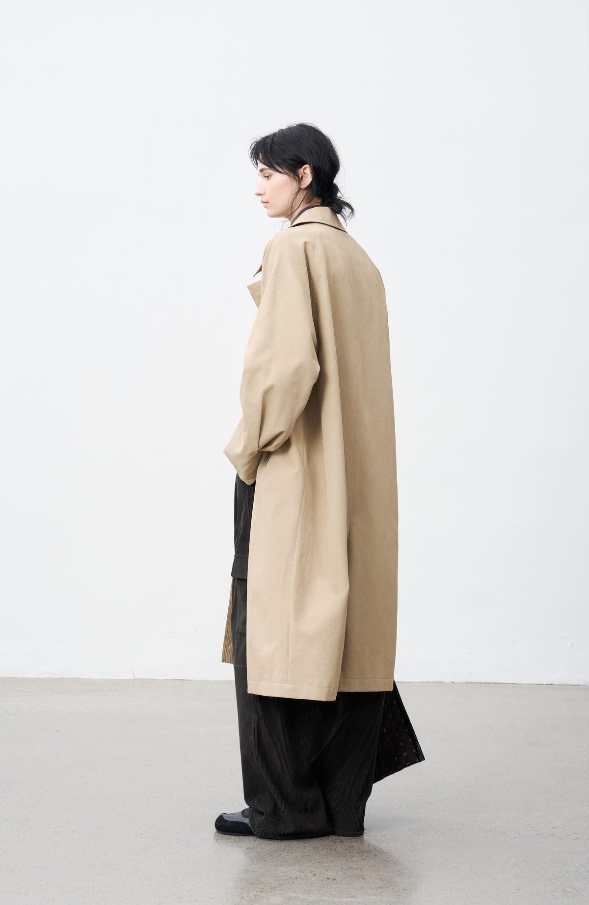 ACCENT STRIPE NECK TRENCH