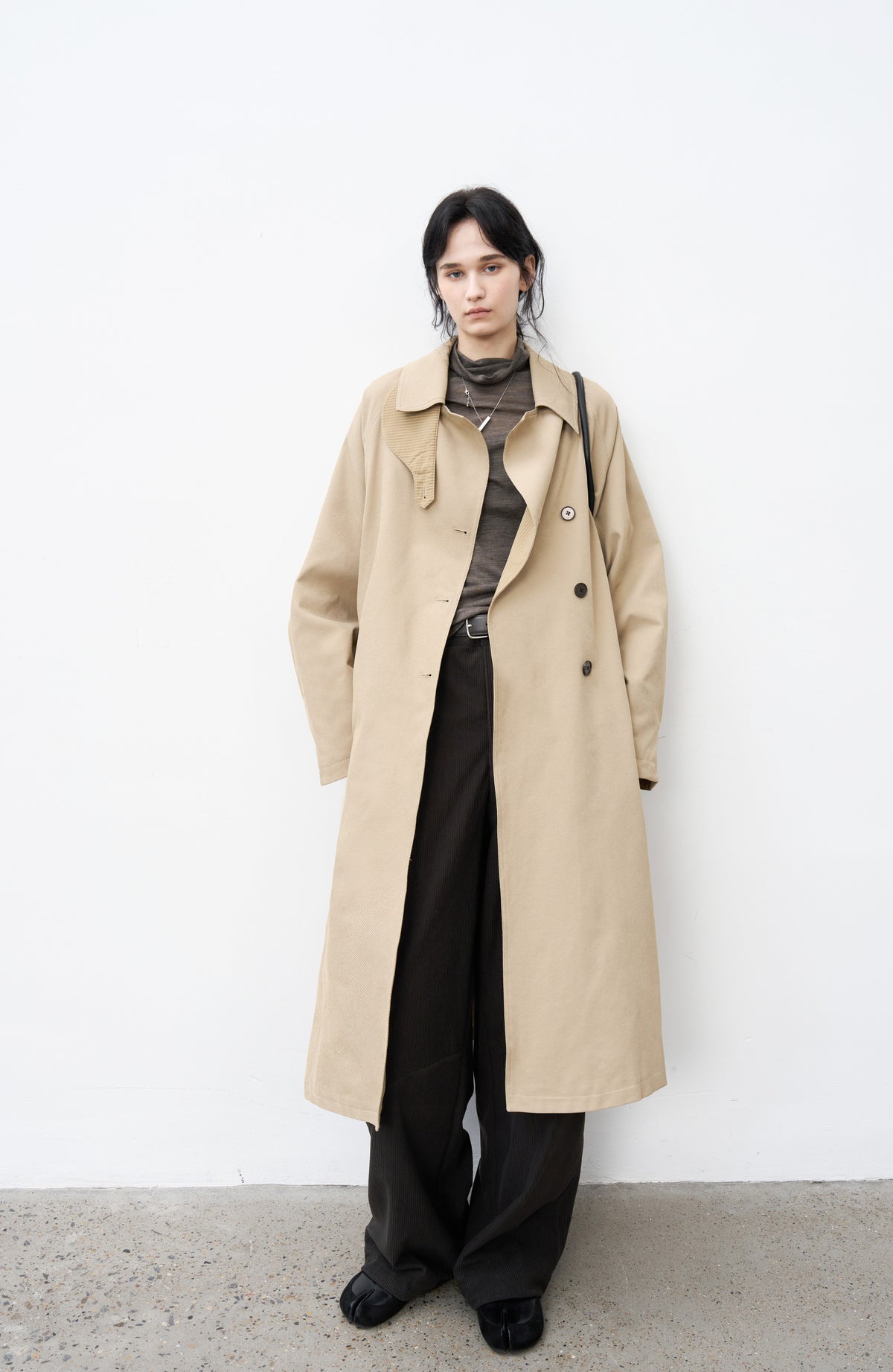 ACCENT STRIPE NECK TRENCH