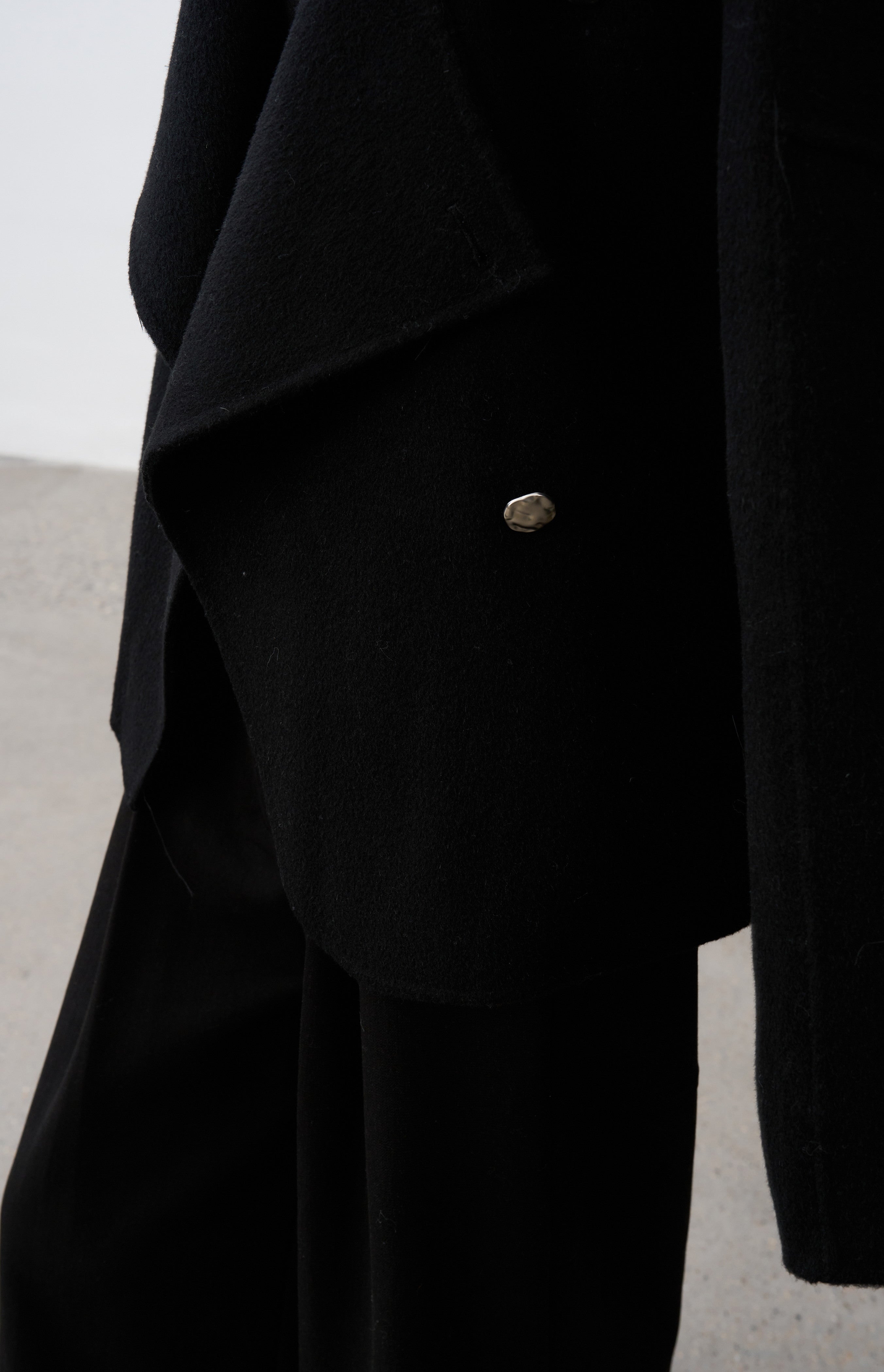 ASSORTED BUTTON WOOL COAT