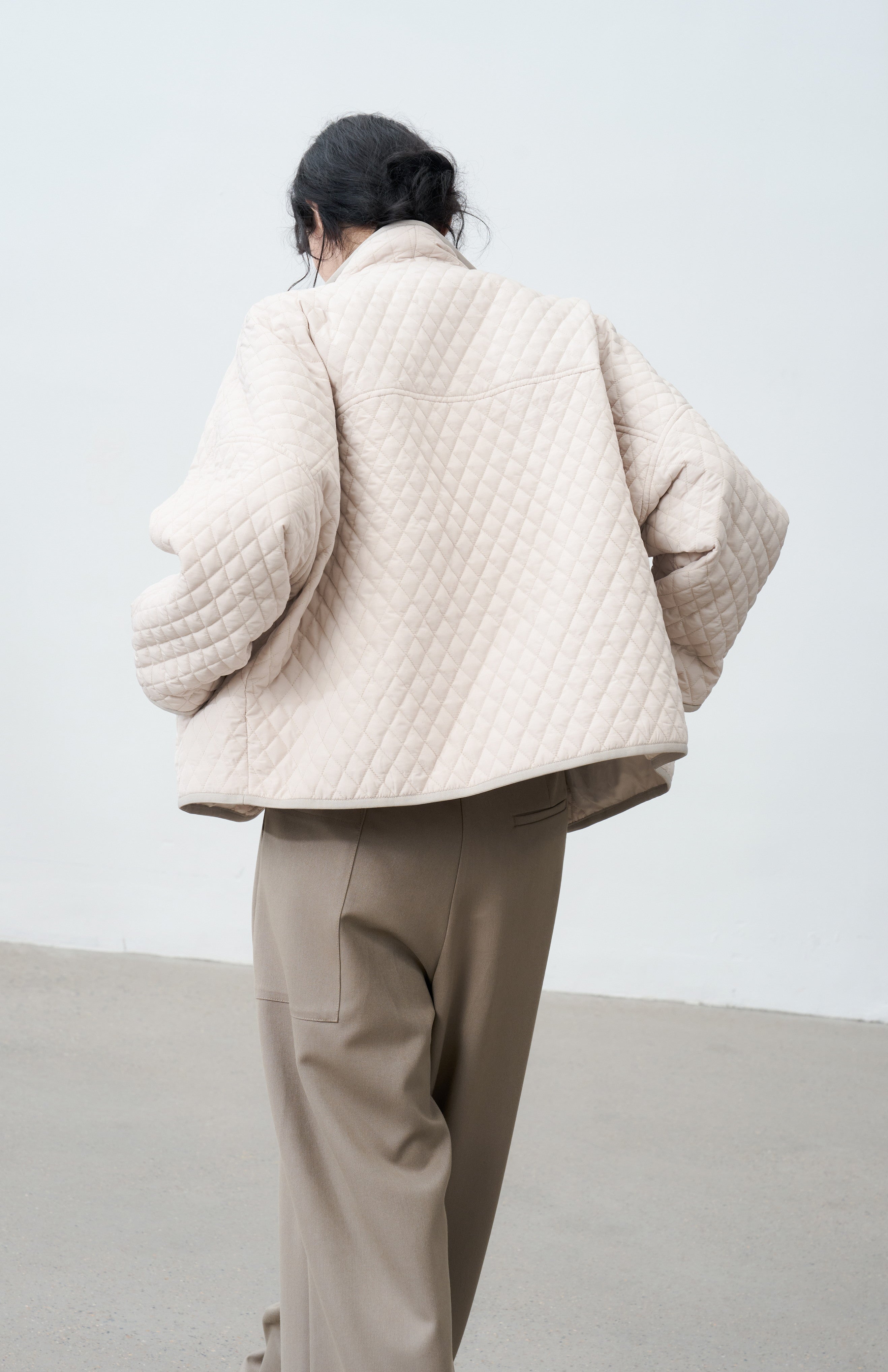EDGE LAPEL QUILTED JACKET