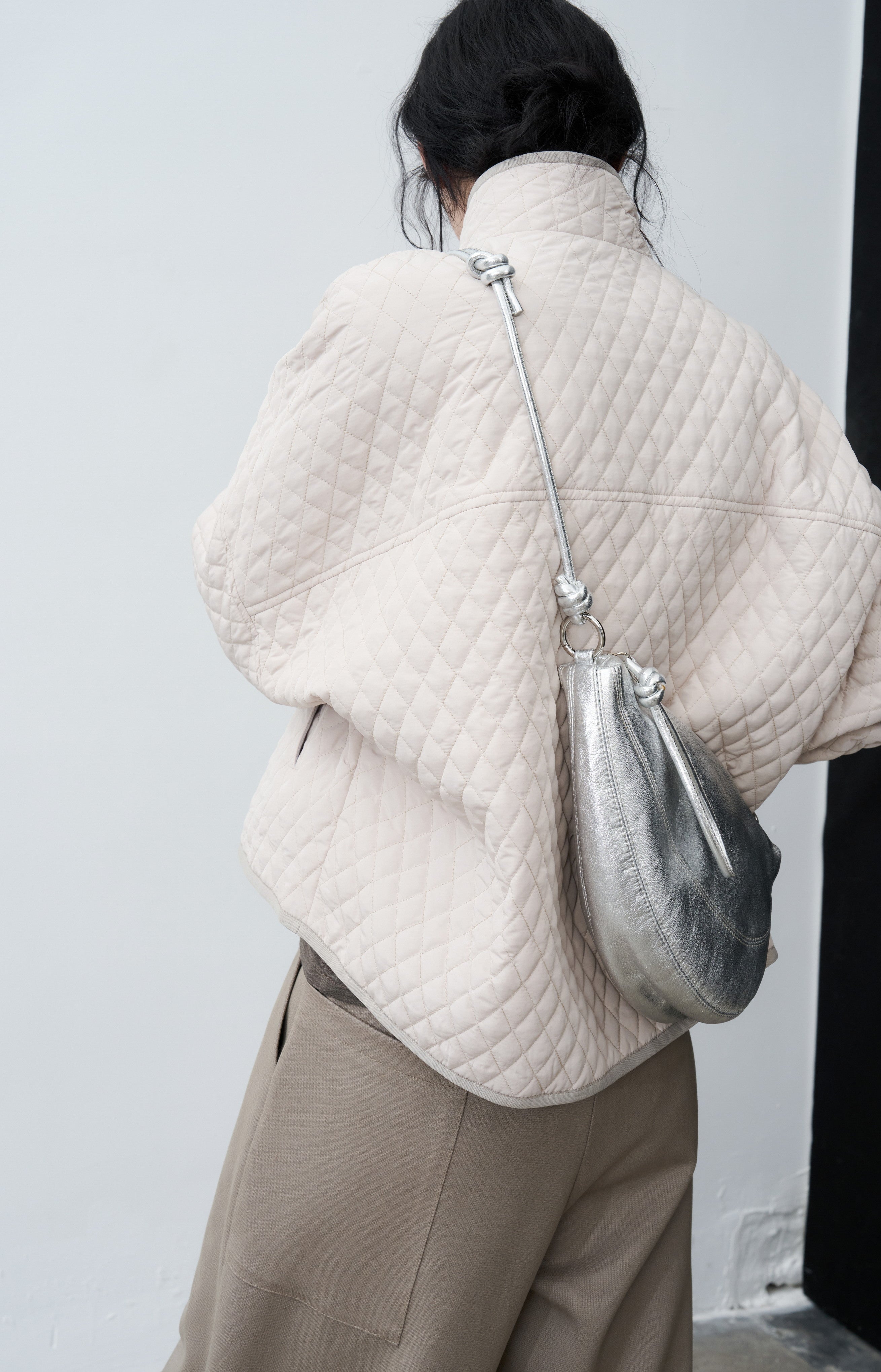 EDGE LAPEL QUILTED JACKET