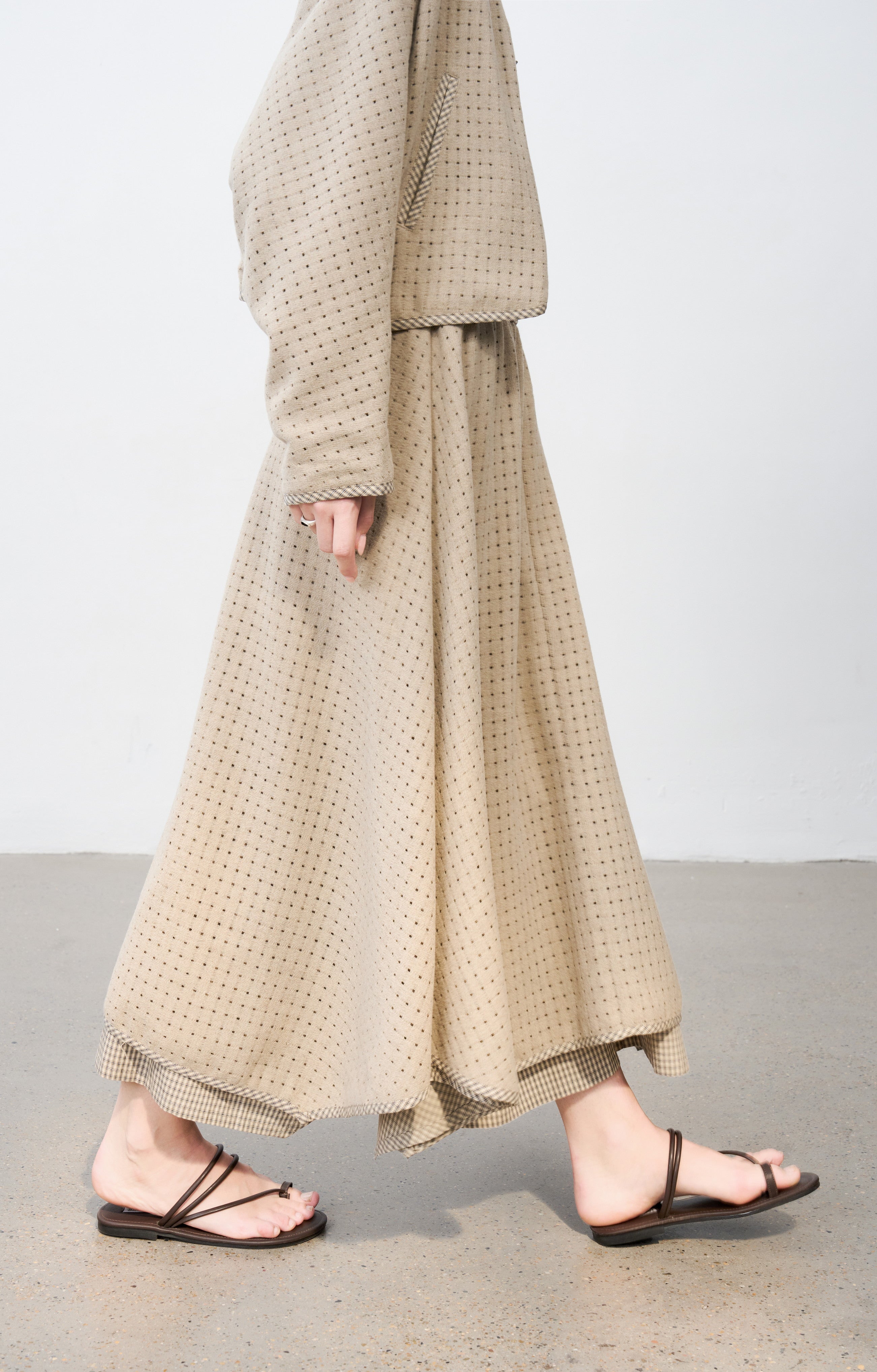 SQUARE MESH FLARE SKIRT