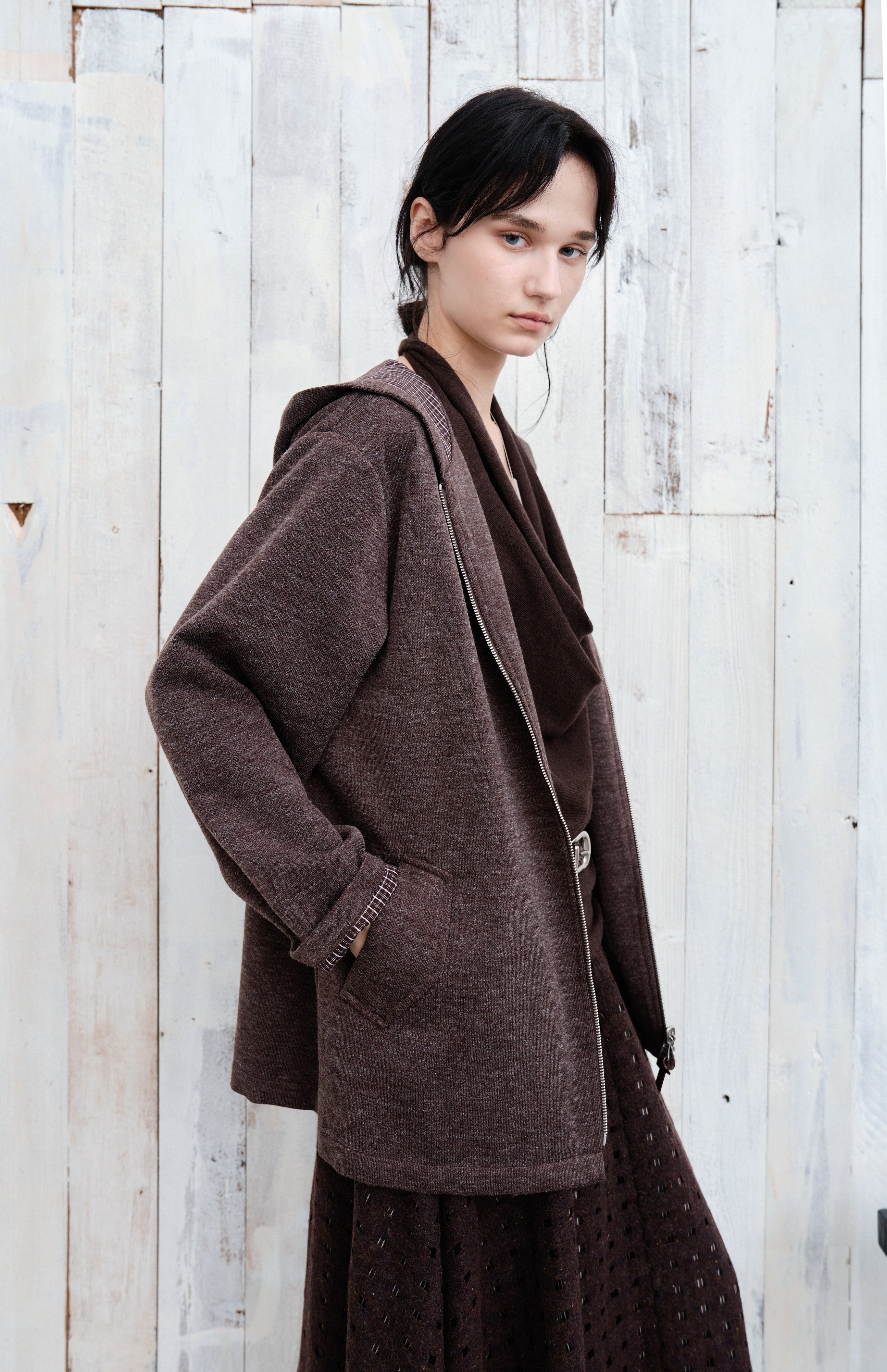 REVERSIBLE PLAID HOODED CARDIGAN / Reversible check hooded cardigan