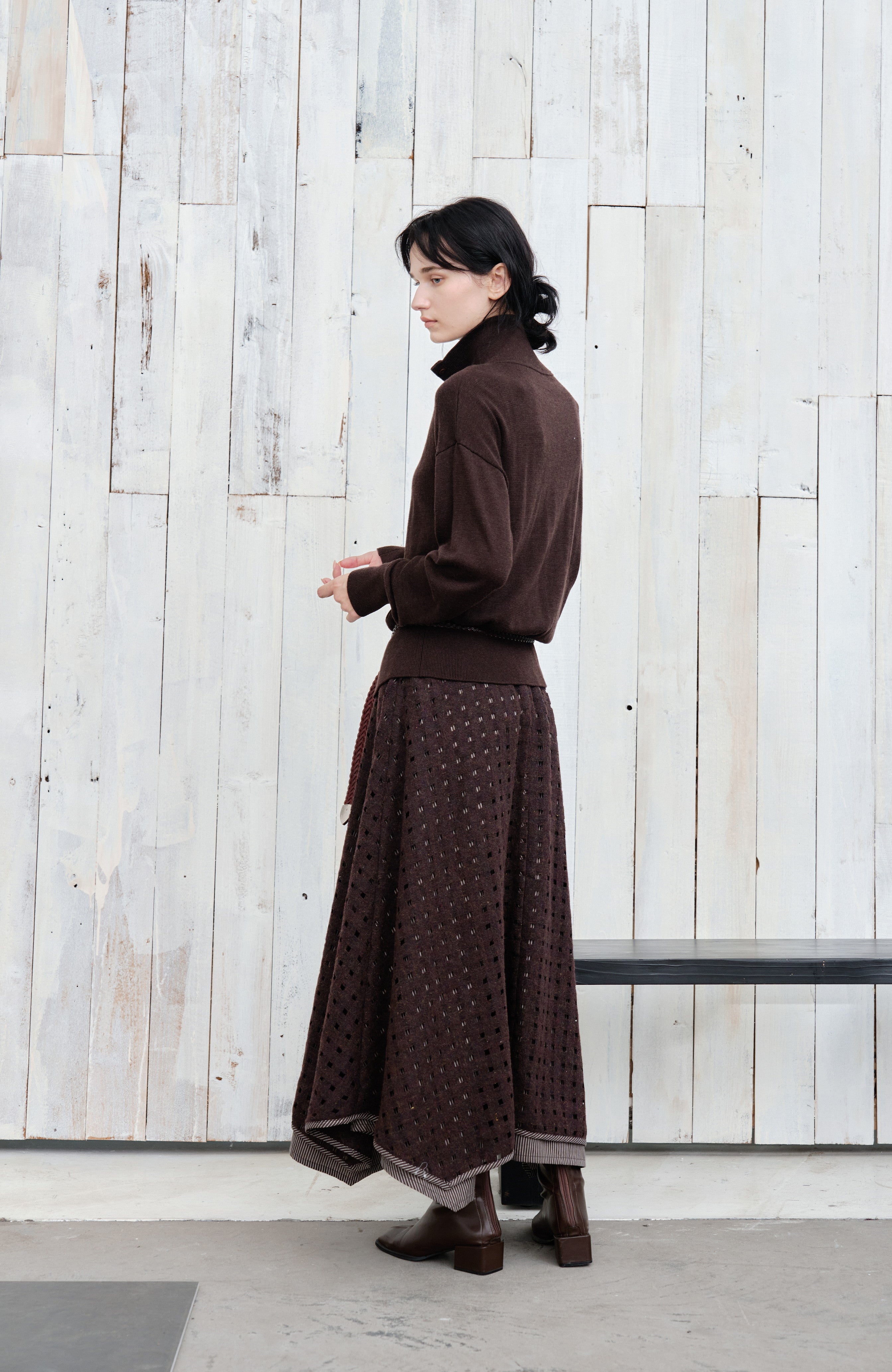 SQUARE MESH FLARE SKIRT