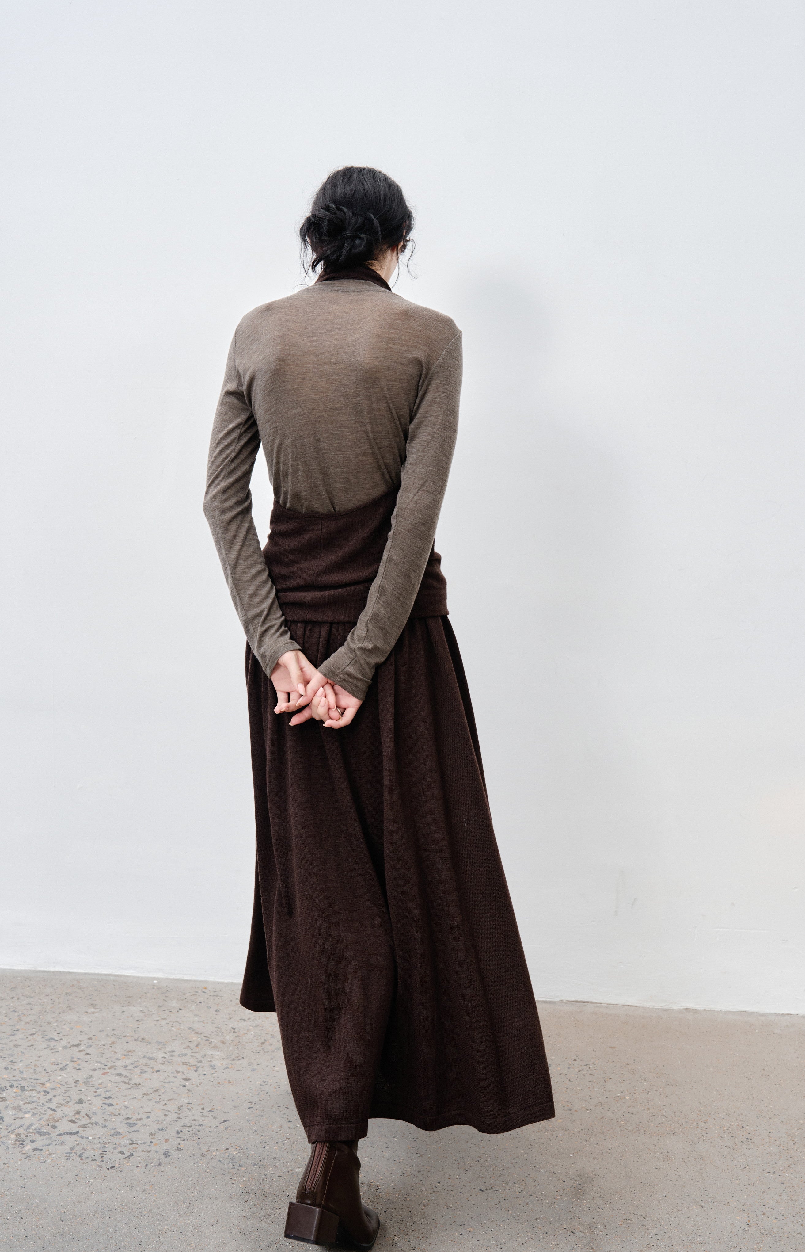 SOFT PLEATED DRAPE SKIRT