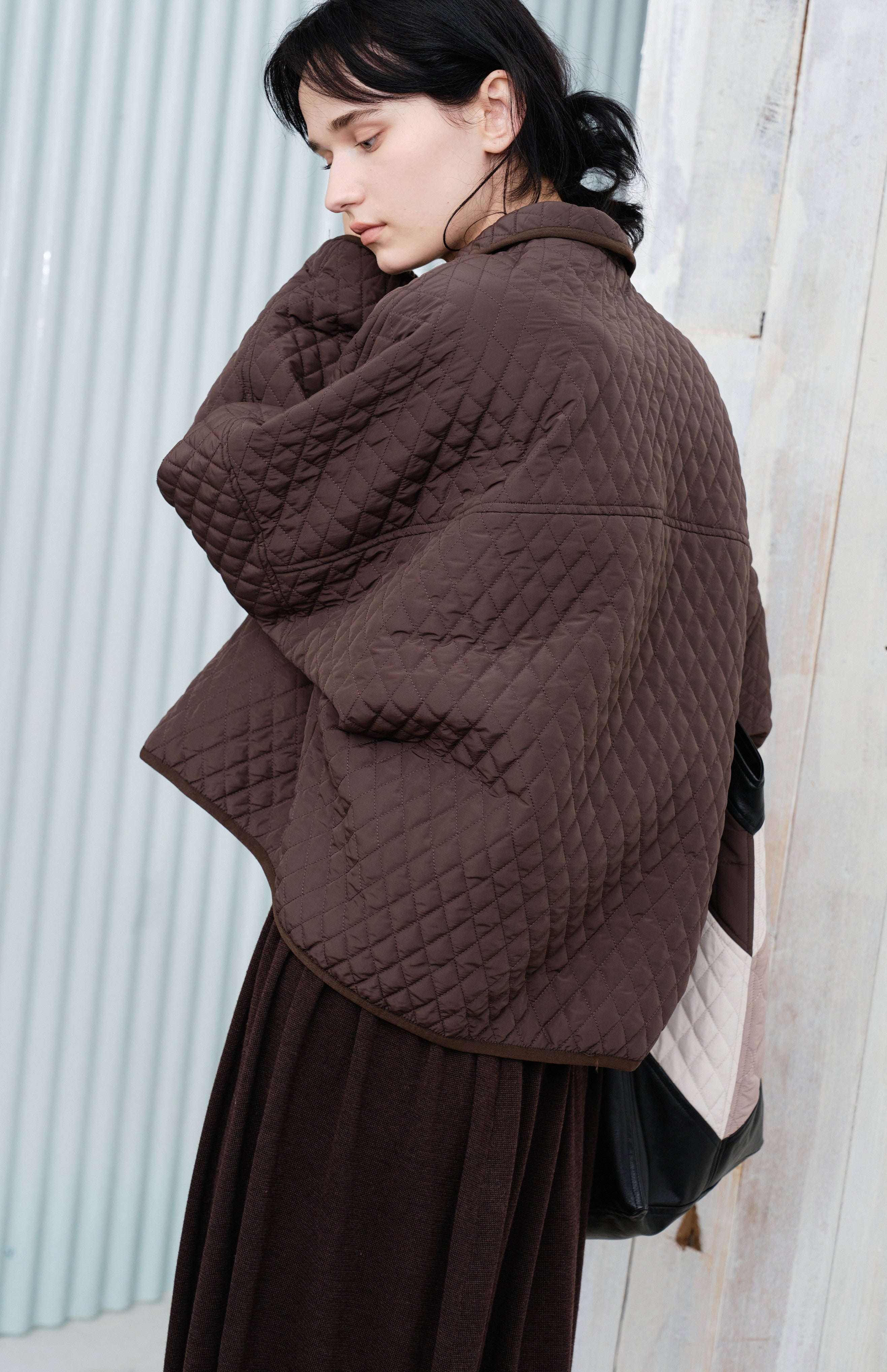 EDGE LAPEL QUILTED JACKET