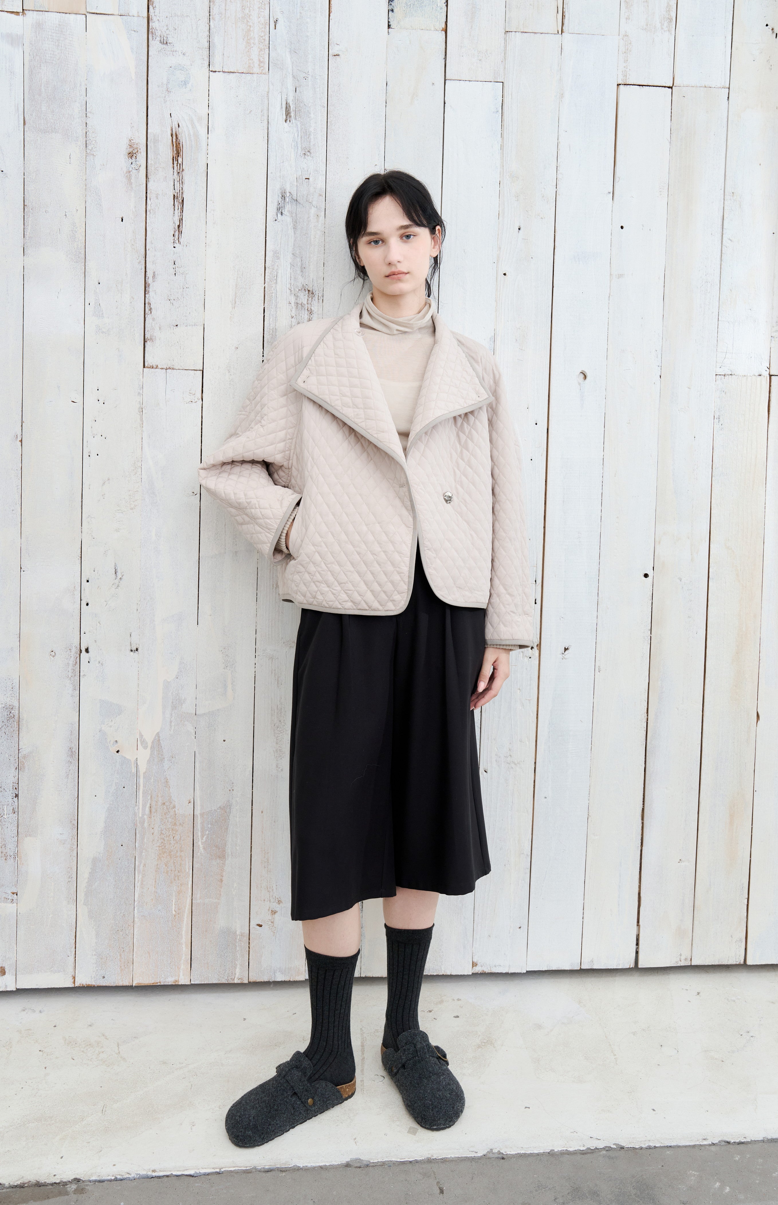 EDGE LAPEL QUILTED JACKET