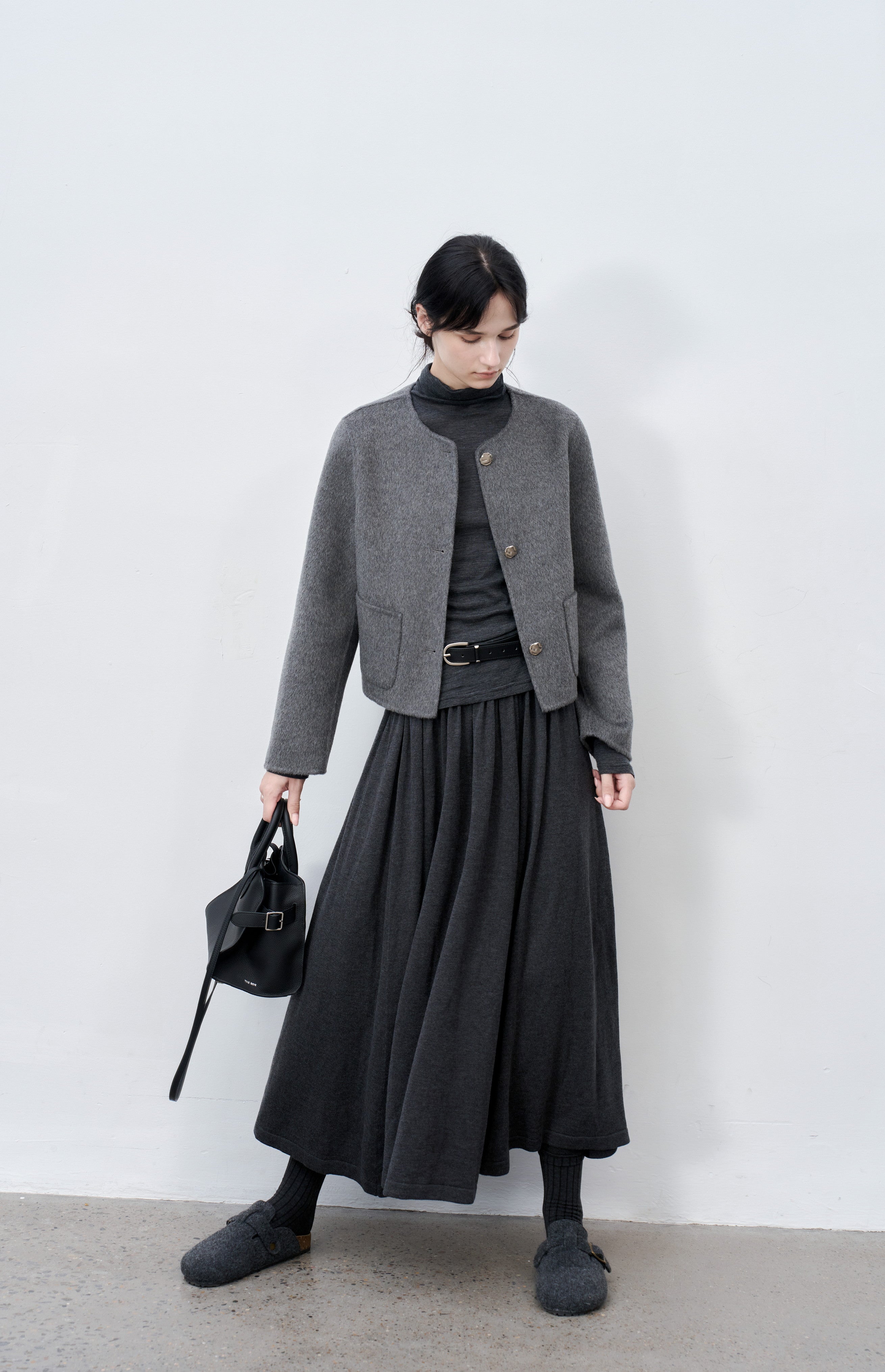 CLASSIC WOOL SHORT COAT / 클래식 울 쇼트 코트