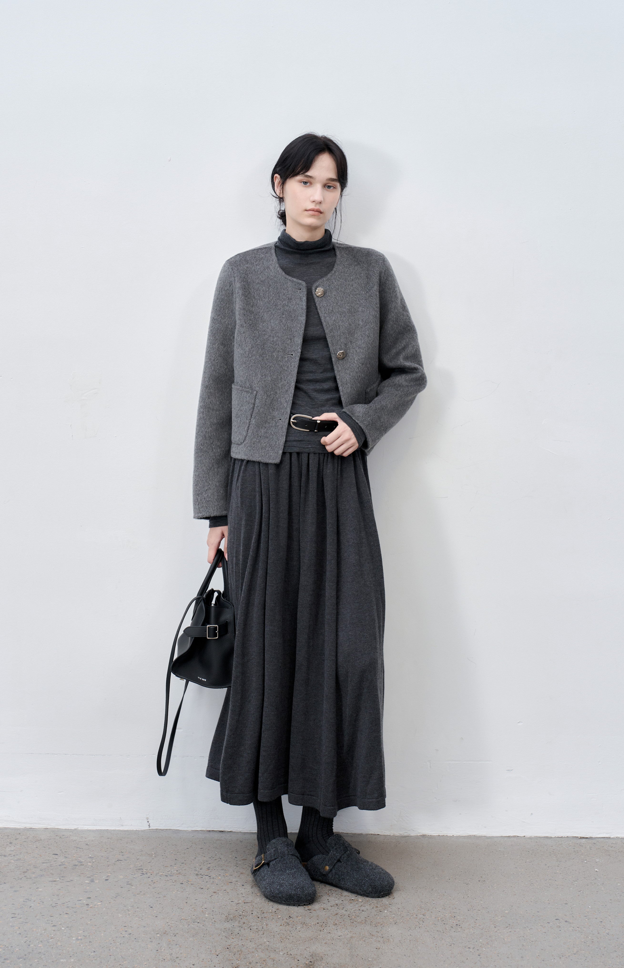 CLASSIC WOOL SHORT COAT / 클래식 울 쇼트 코트