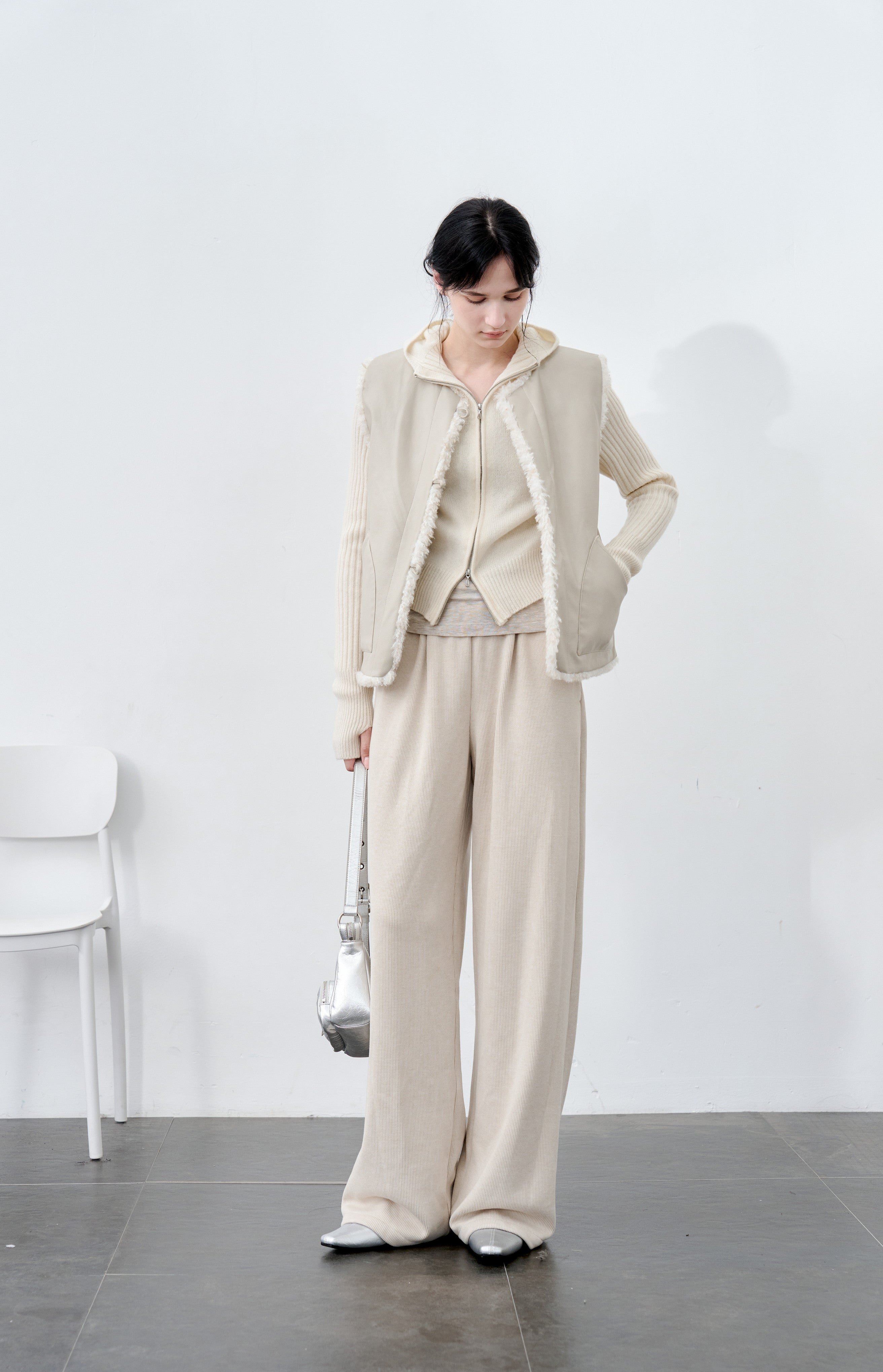 REVERSIBLE SOFT BOA VEST / 리버시블 소프트 보아 베스트