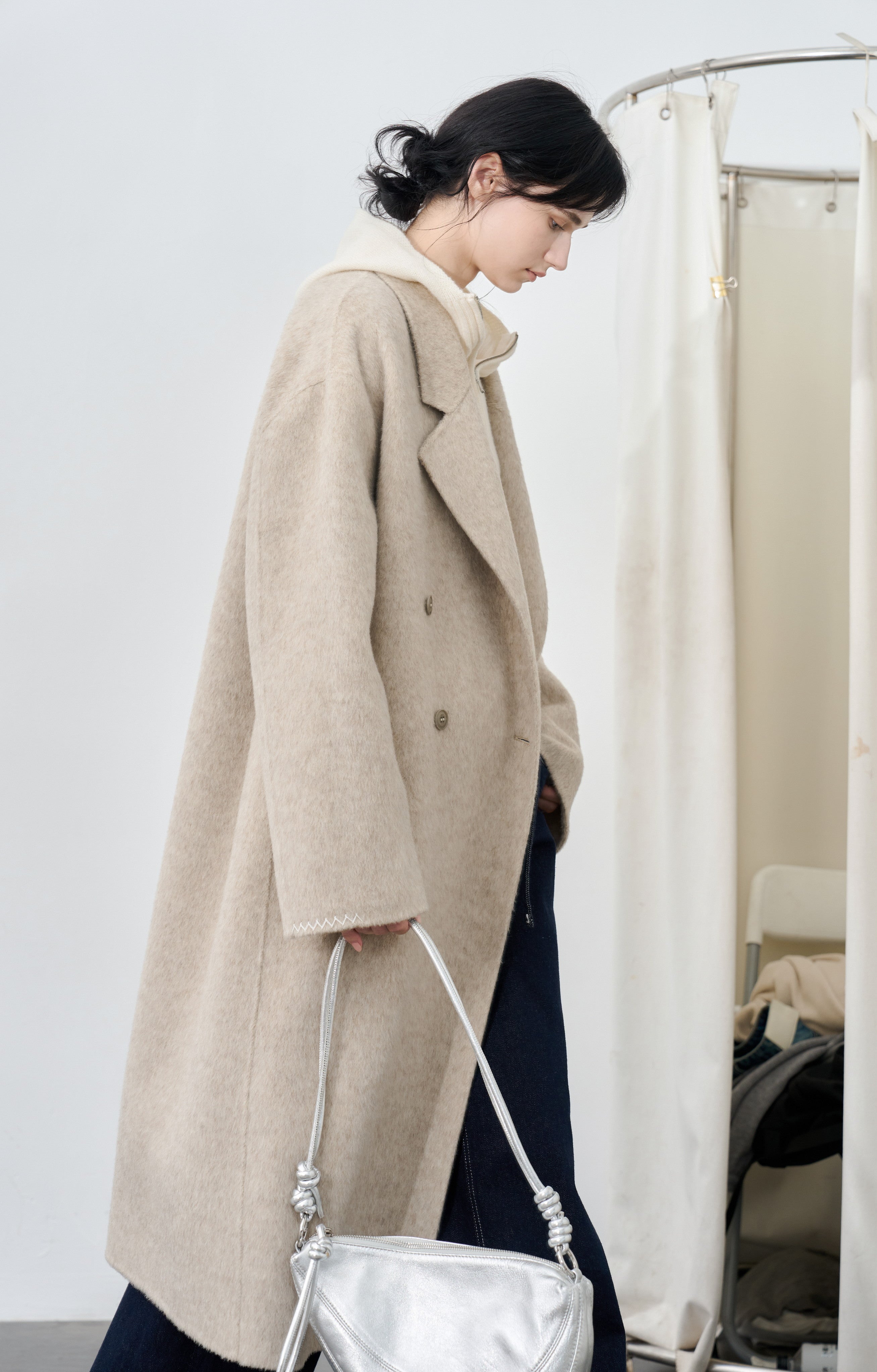 SOFT FURRY WOOL COAT / 소프트 파리 울 코트