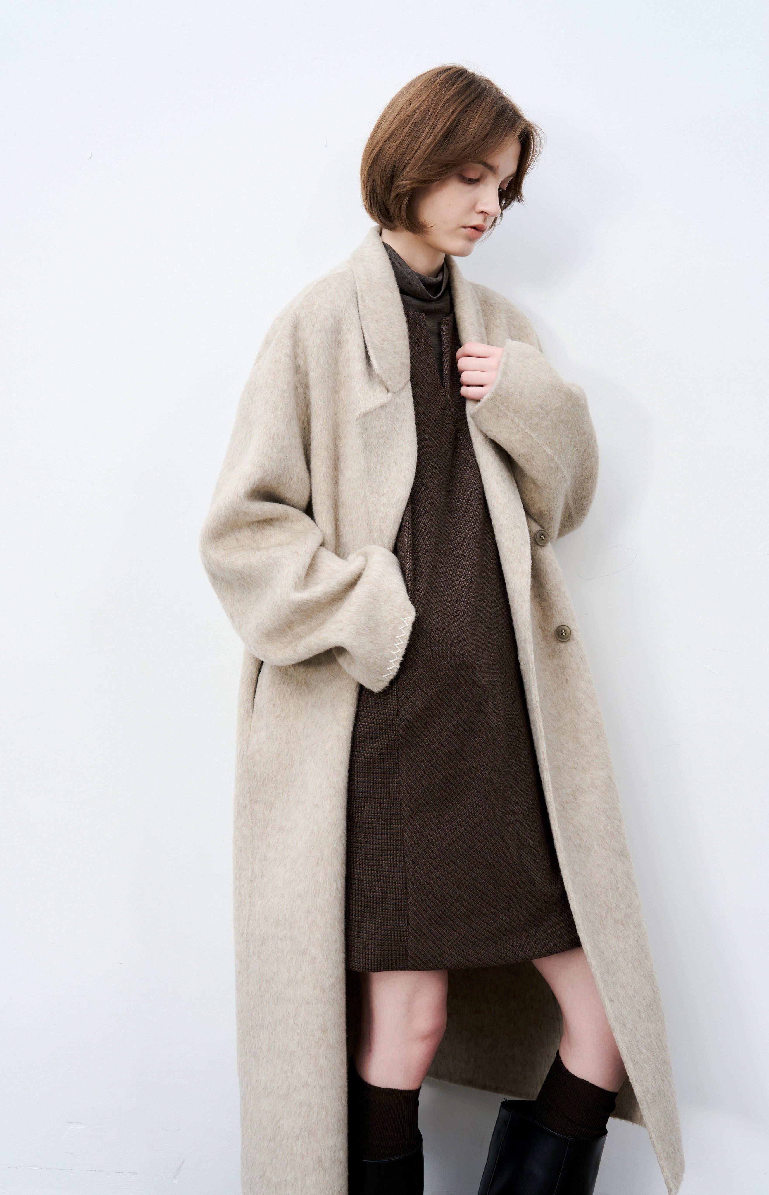 SOFT FURRY WOOL COAT / 소프트 파리 울 코트