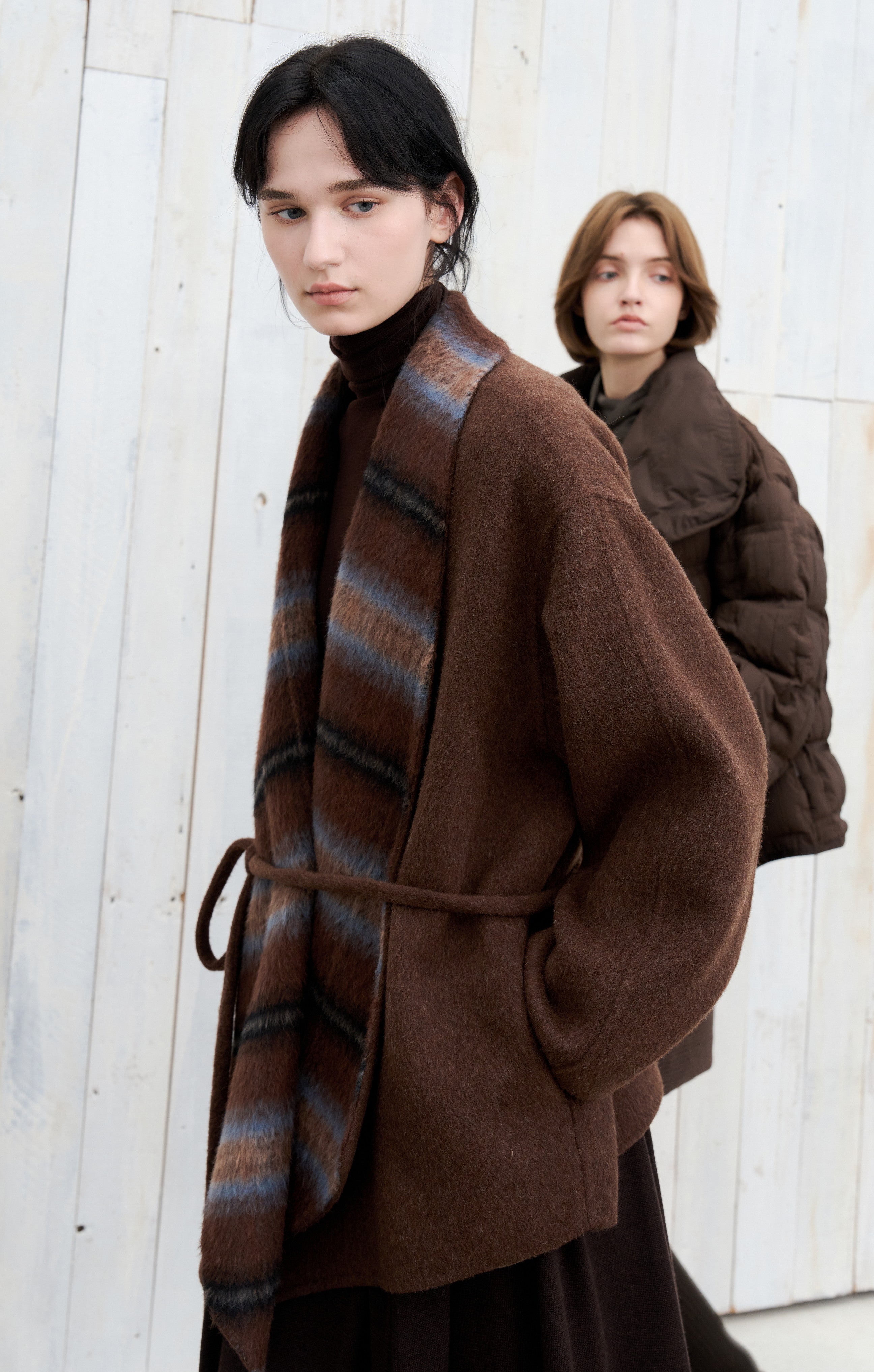 REVERSIBLE COLOR FLARE COAT / 리버시블 컬러 플레어 코트