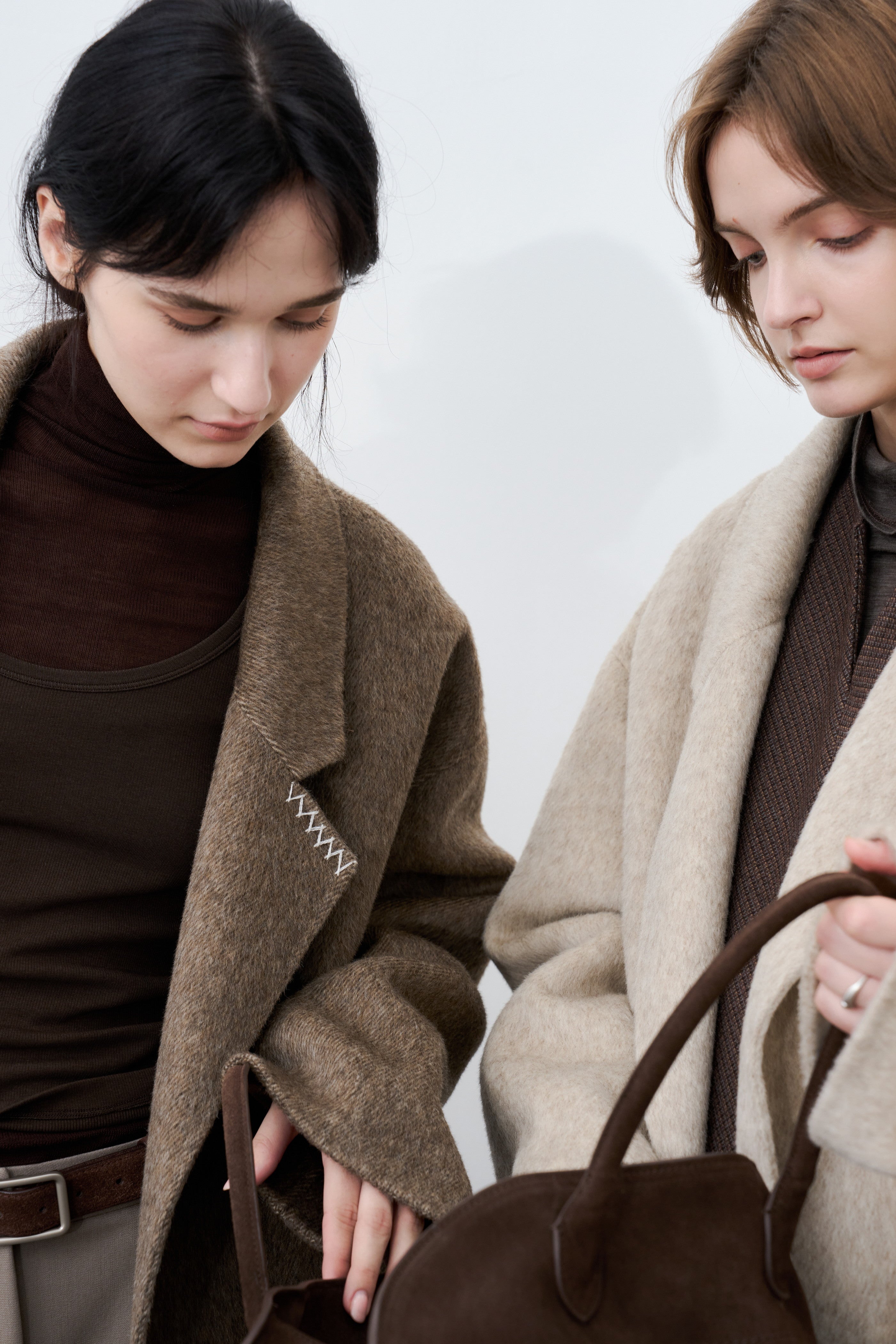 SOFT FURRY WOOL COAT / 소프트 파리 울 코트