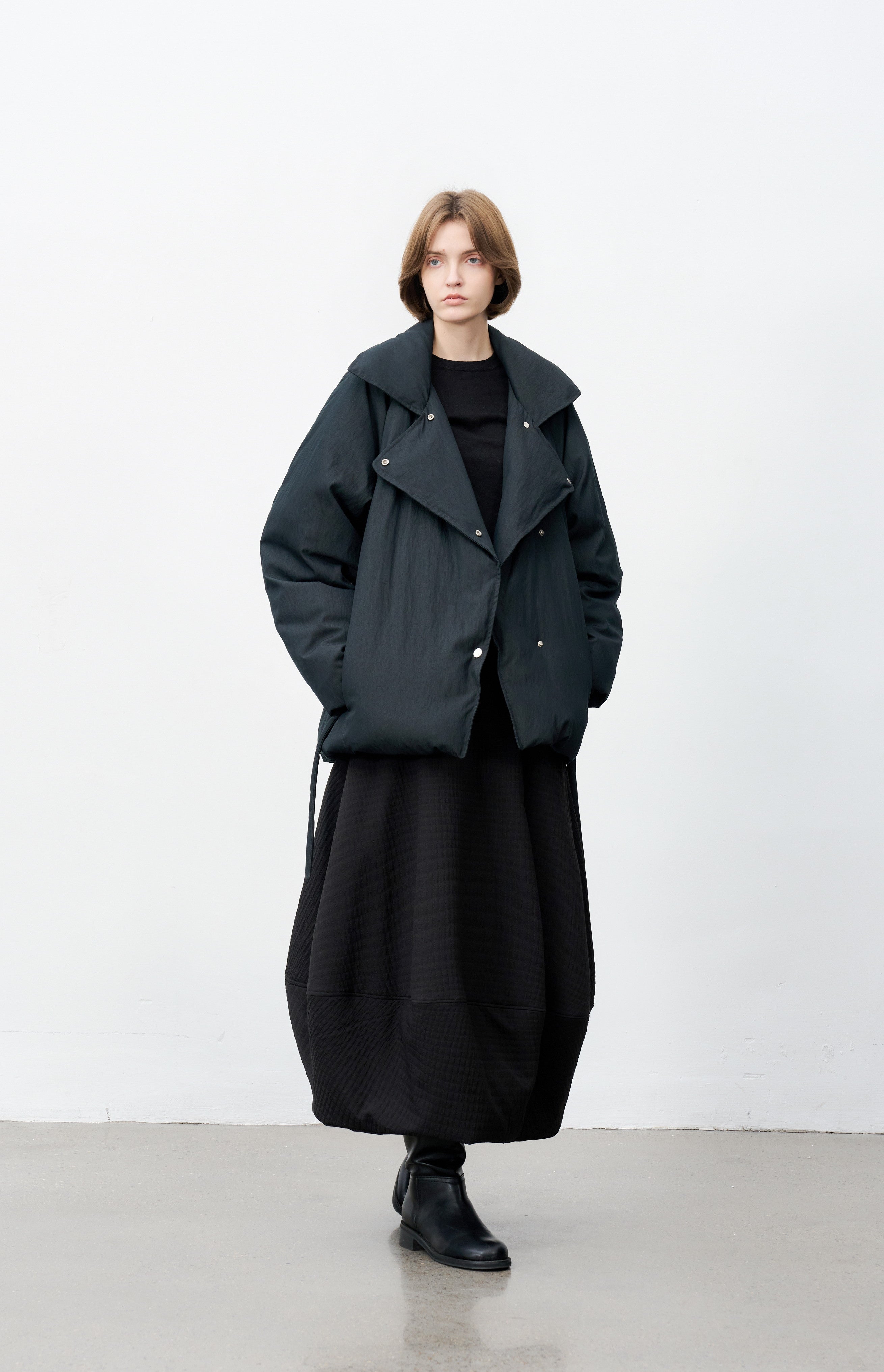 EDGE COLOR LAPEL DOWN / 엣지 컬러 라펠 다운