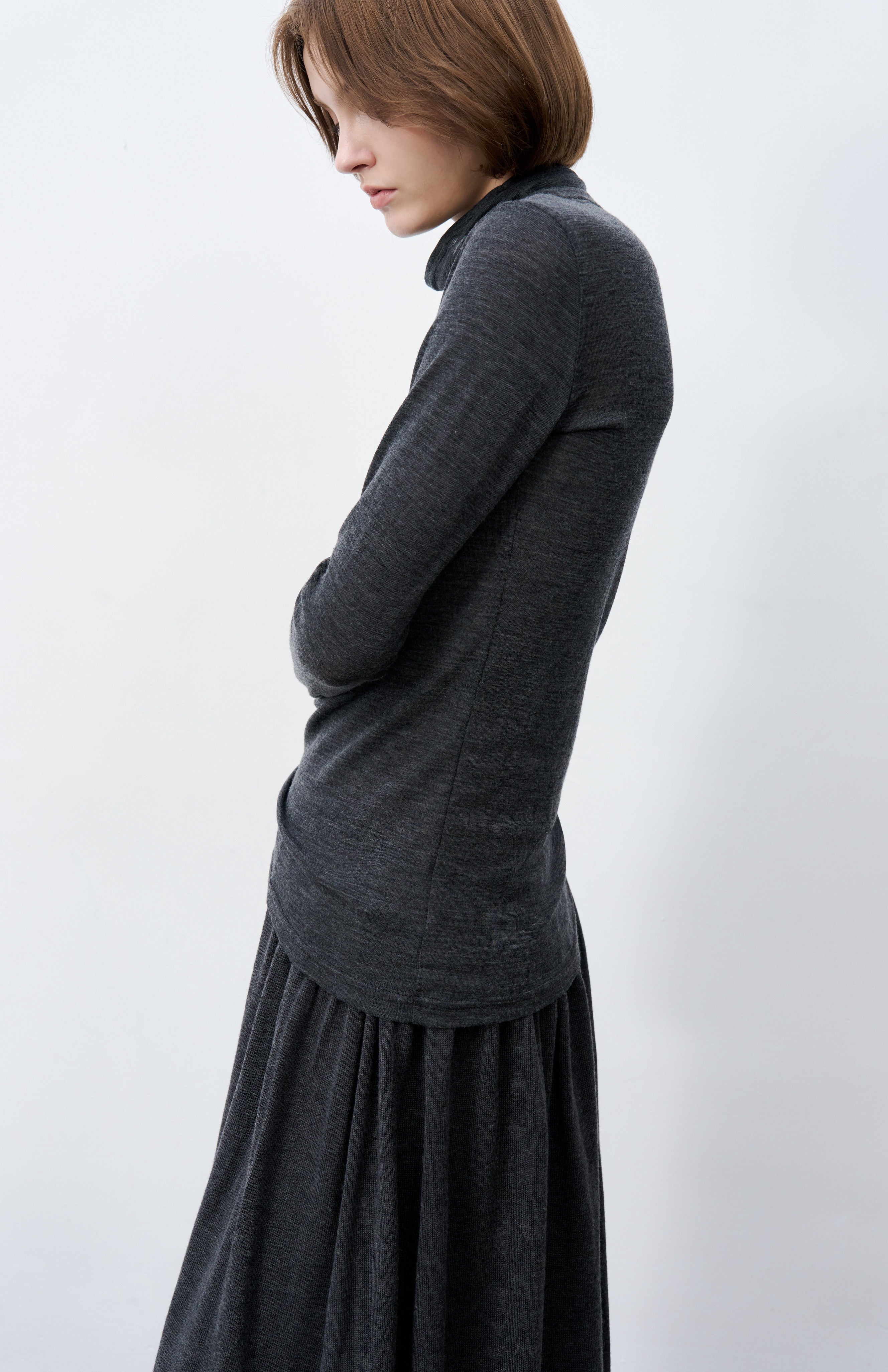 SLIM FIT TURTLE SWEATER / 슬림 피트 터틀 스웨터