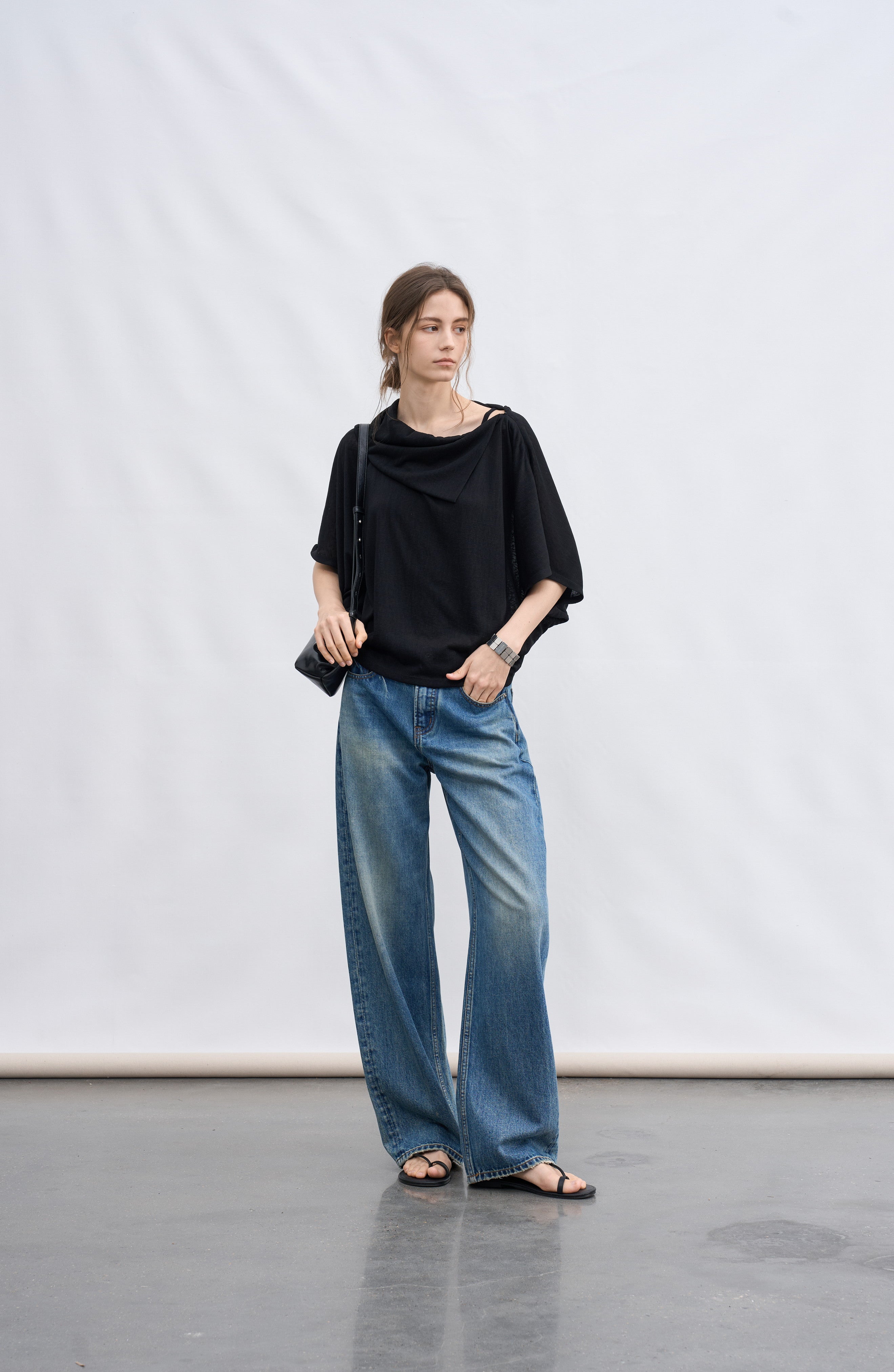 DOLMAN SLEEVE DRAPE TOP