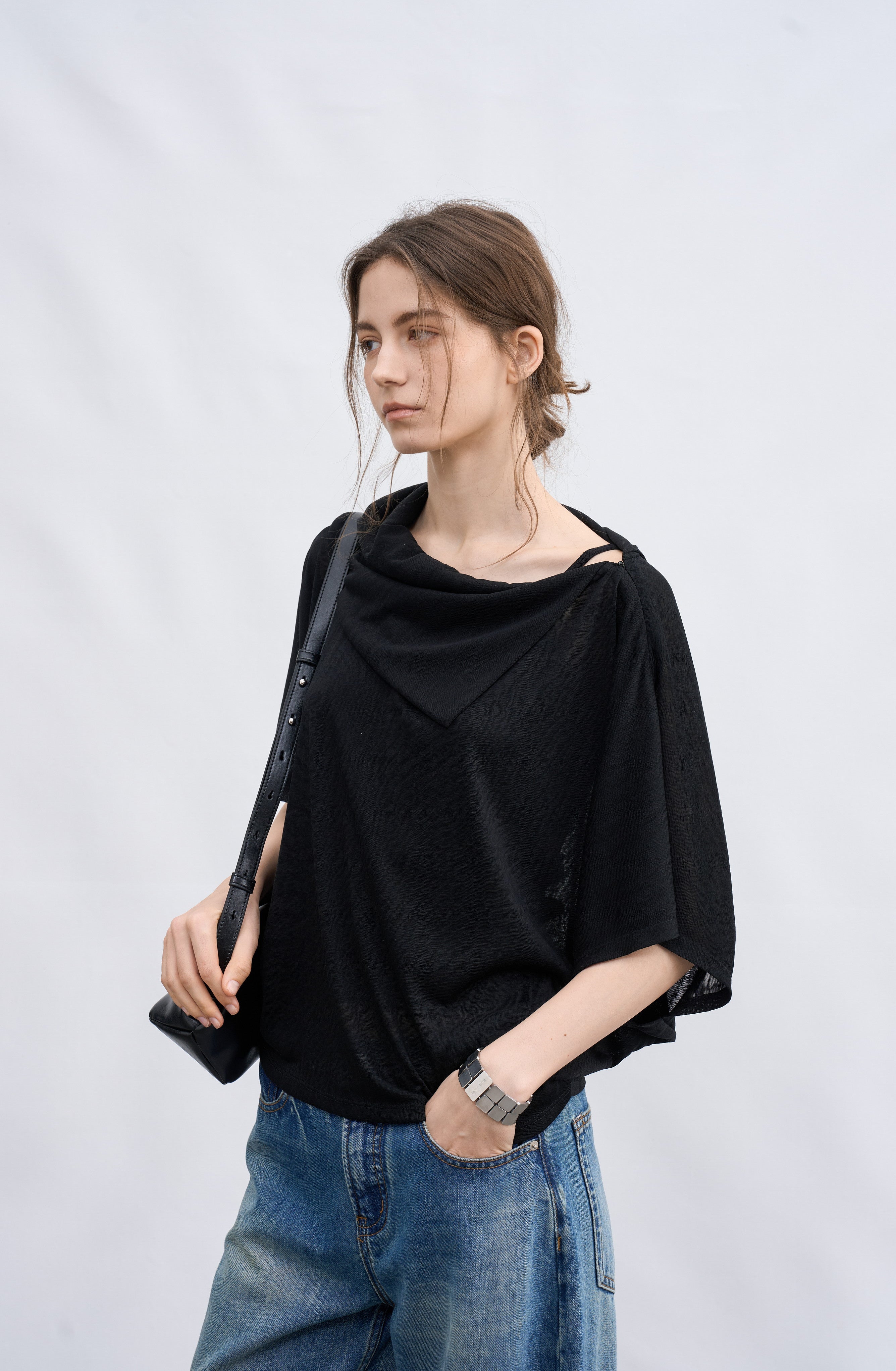 DOLMAN SLEEVE DRAPE TOP