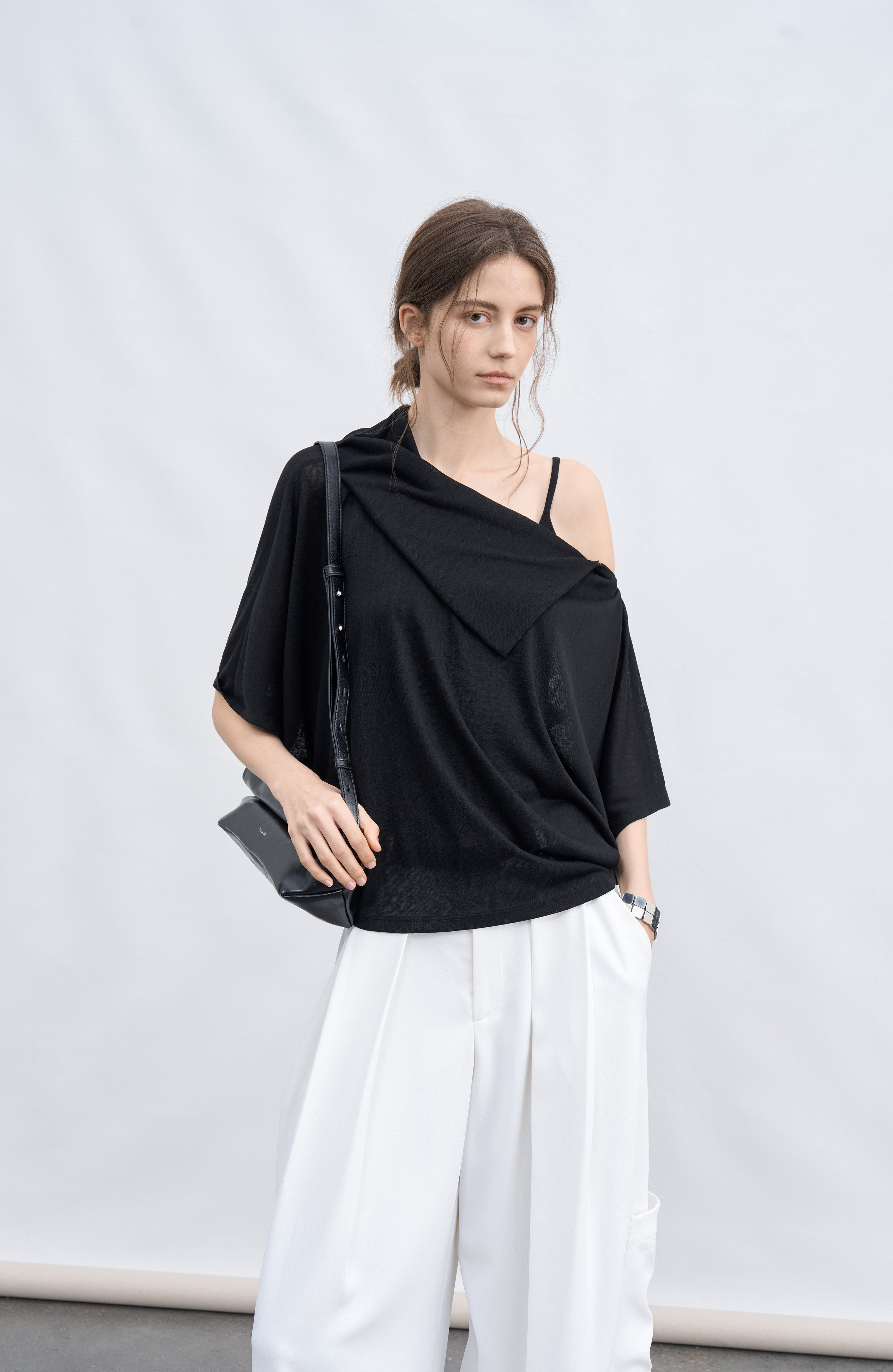 DOLMAN SLEEVE DRAPE TOP