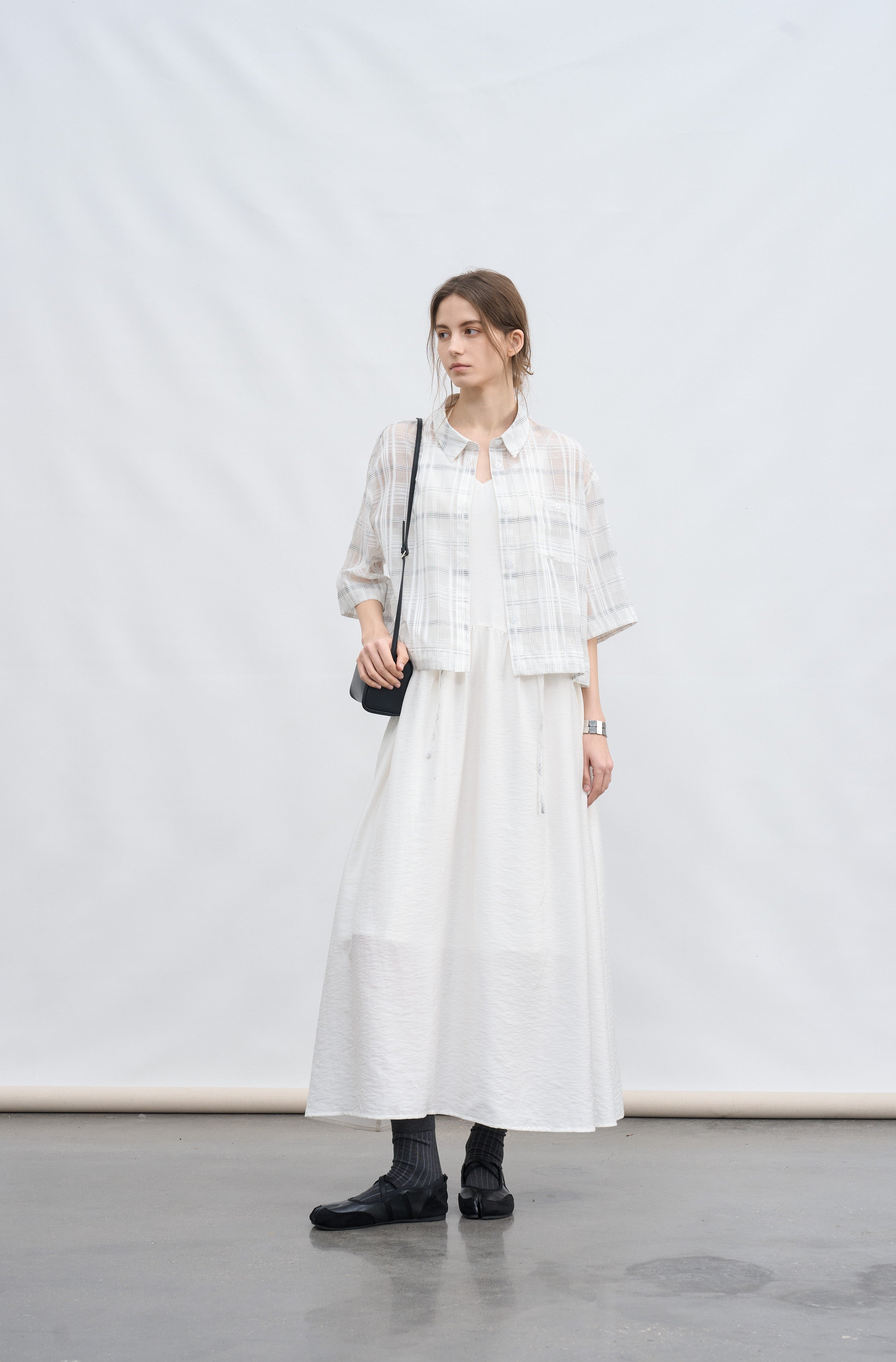 CLASSIC SHAPE VOLUME DRESS / 클래식 셰이프 볼륨 원피스