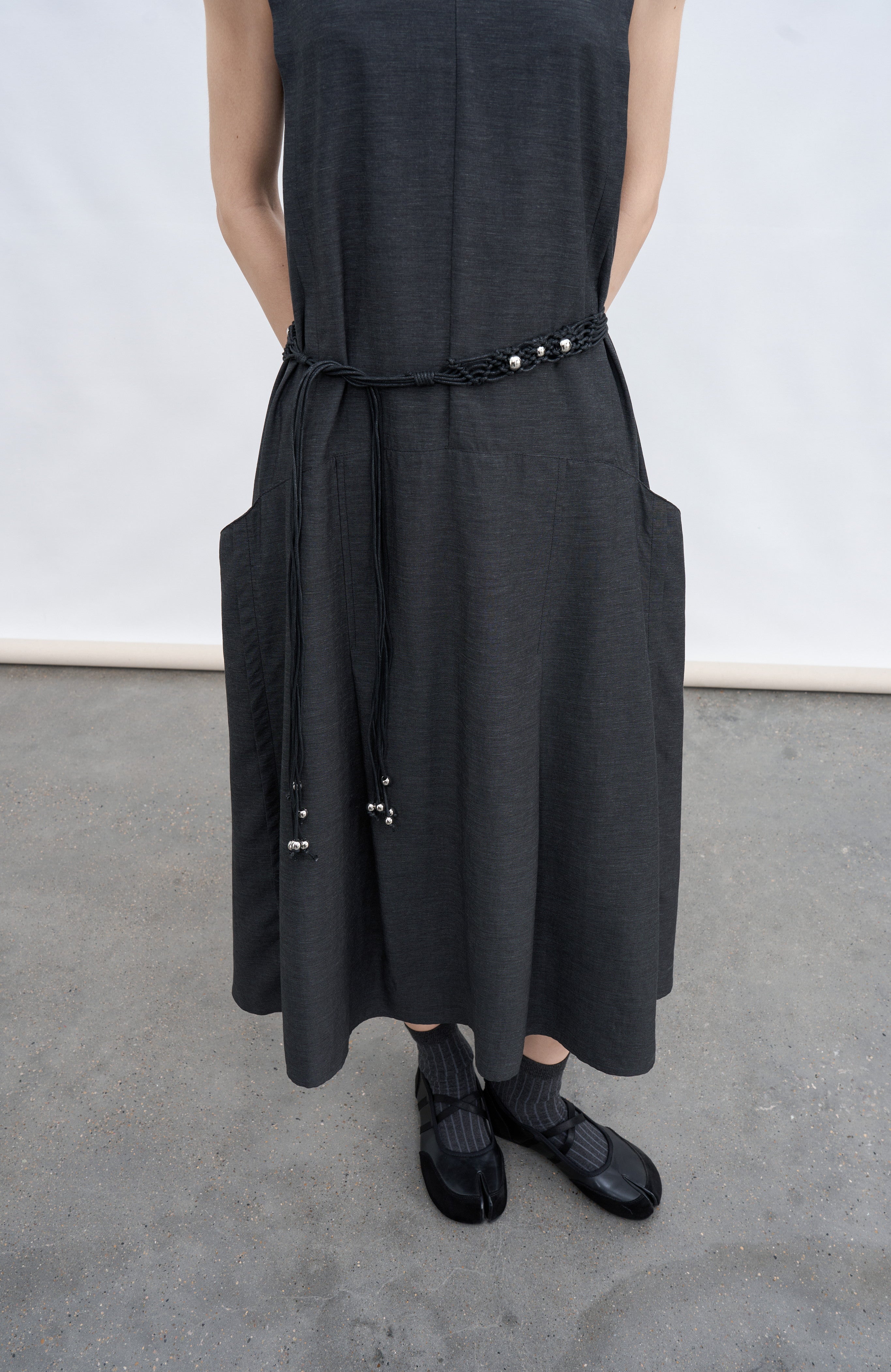 LIGHT TUCK MAXI DRESS / 라이트 터크 맥시 원피스