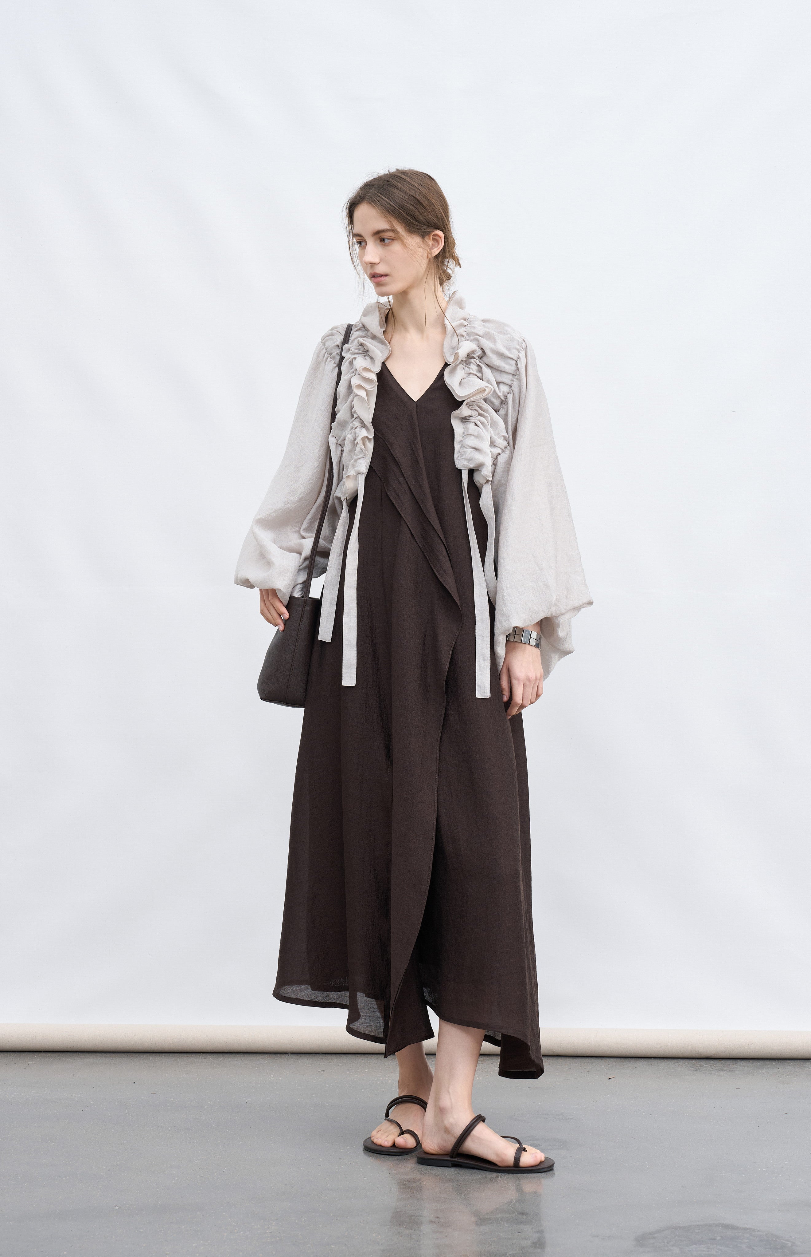 FRILL GATHER DRAPE BLOUSON / 프릴 개더 드레이프 블라우스