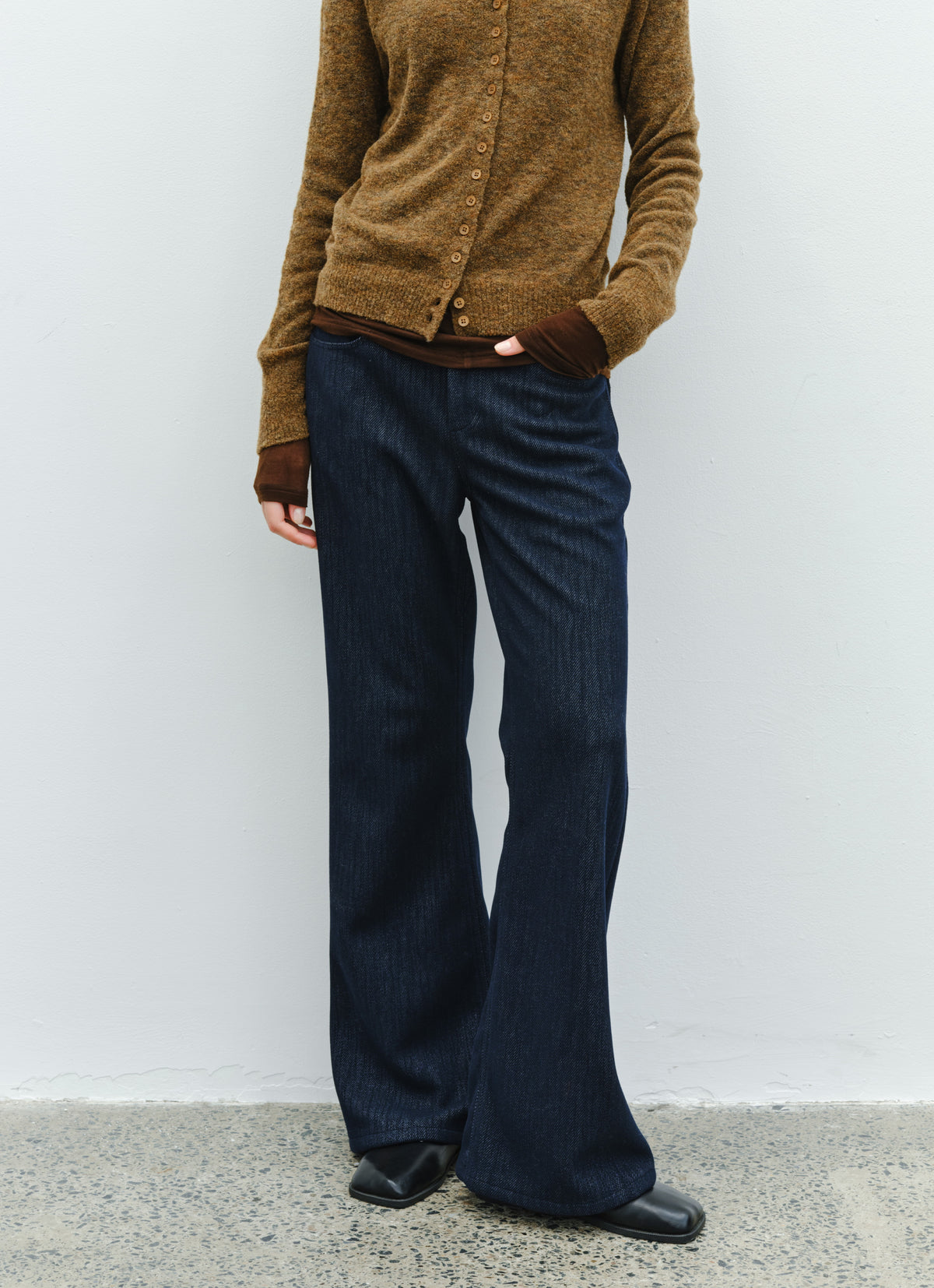 FLARE FIT COLOR PANTS