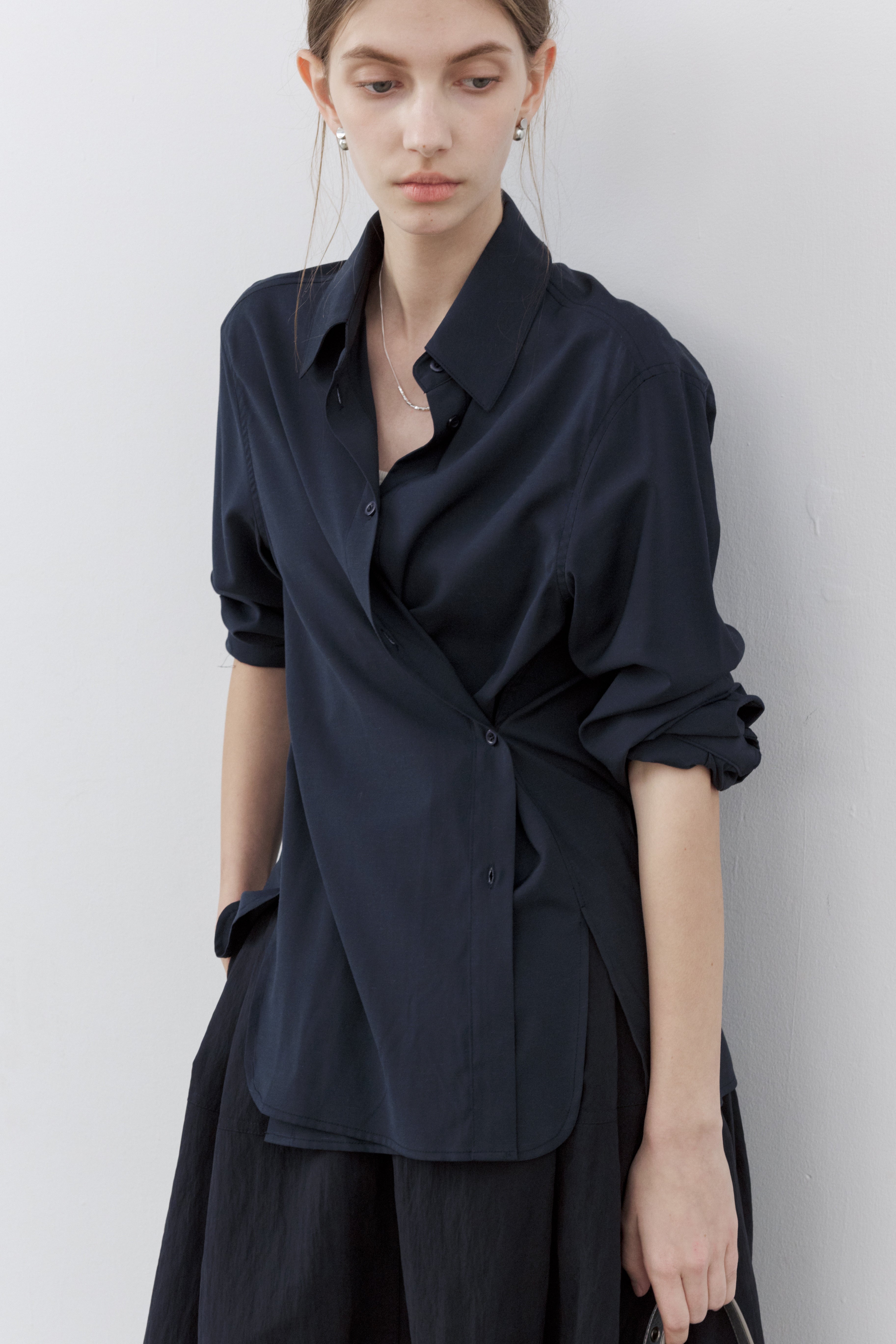 EDGE SILHOUETTE COLOR SHIRT