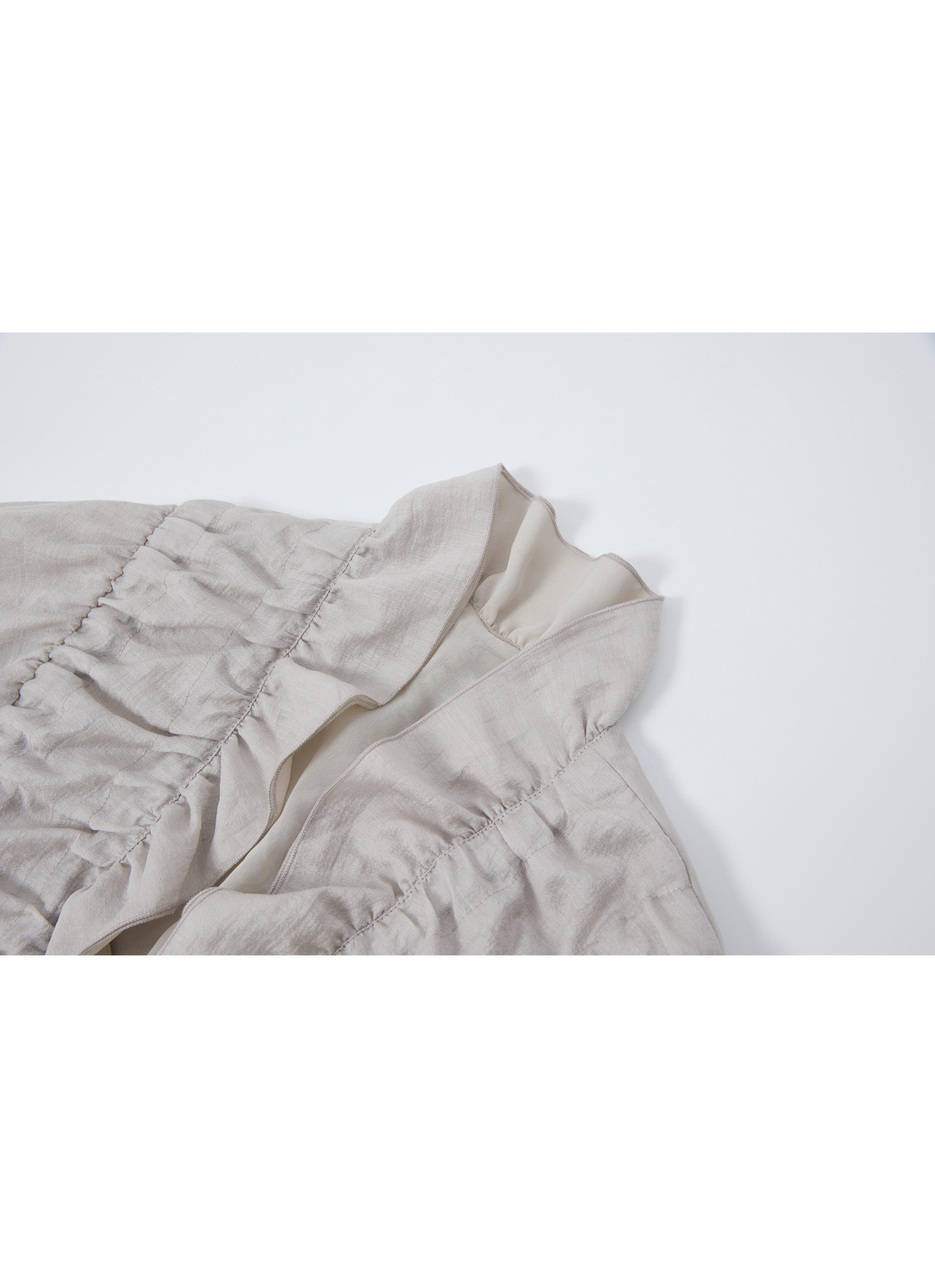 FRILL GATHER DRAPE BLOUSON / 프릴 개더 드레이프 블라우스