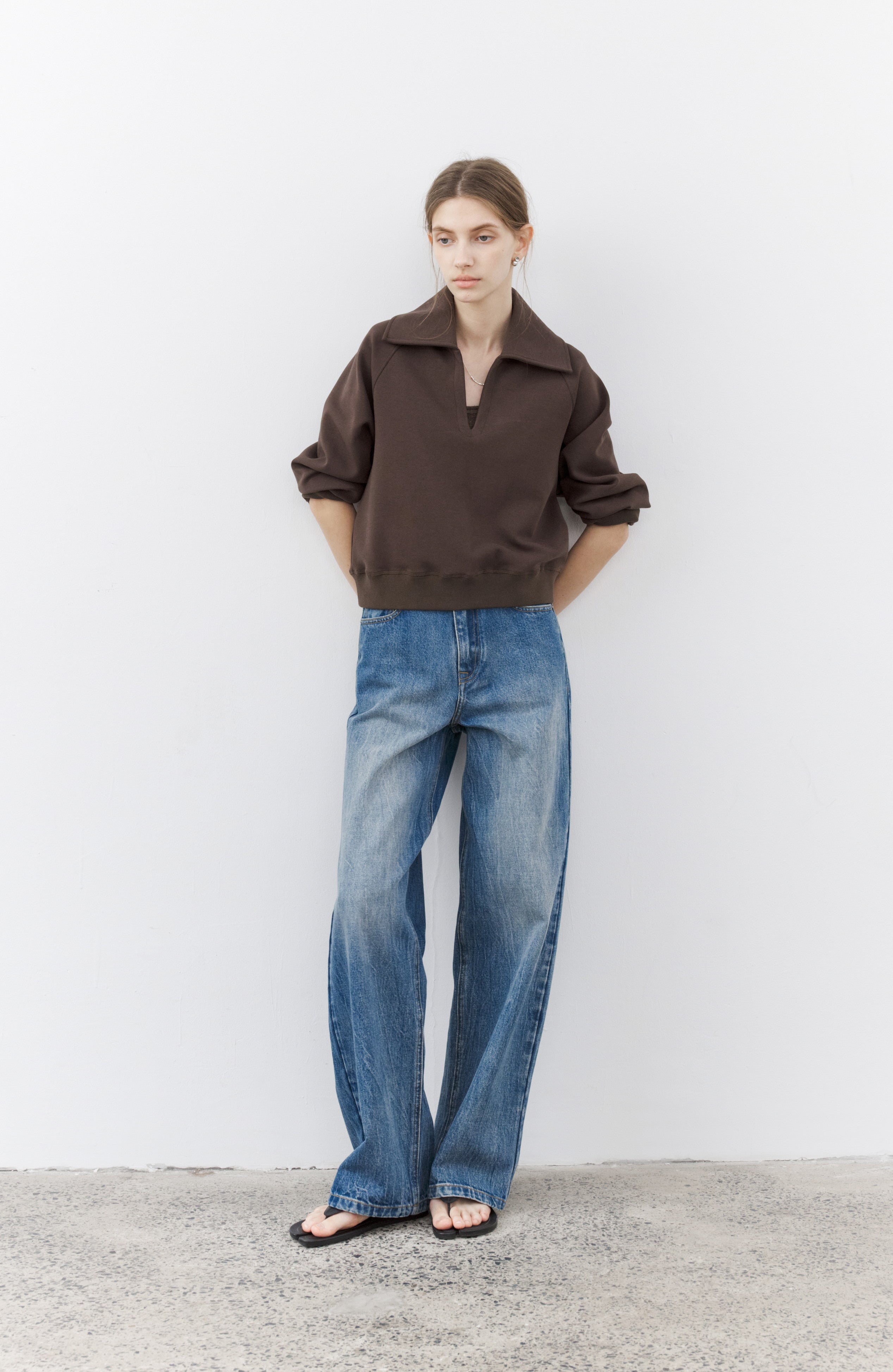 BASIC STRAIGHT JEANS