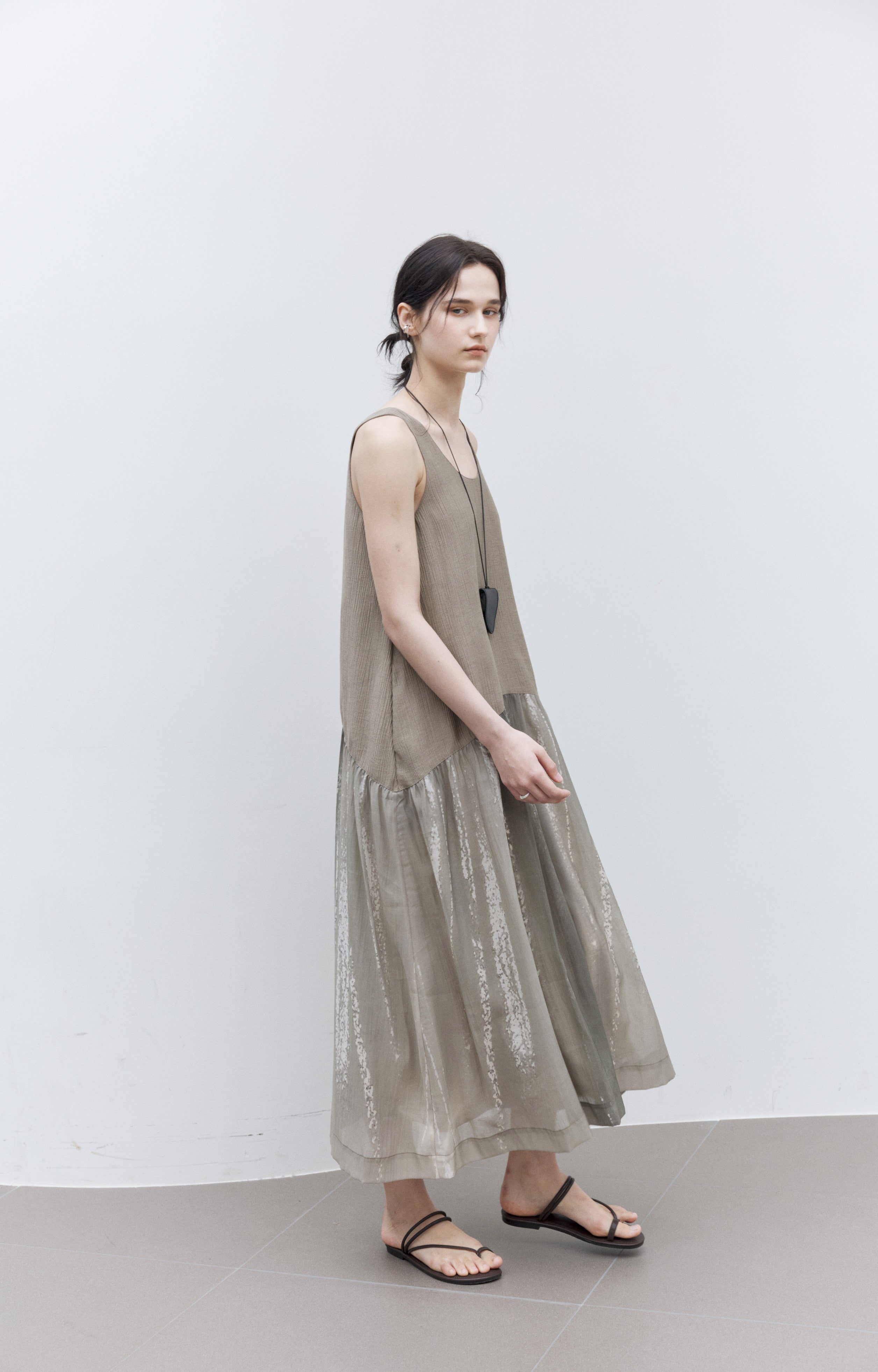 LIGHT SHADOW DOCKING DRESS