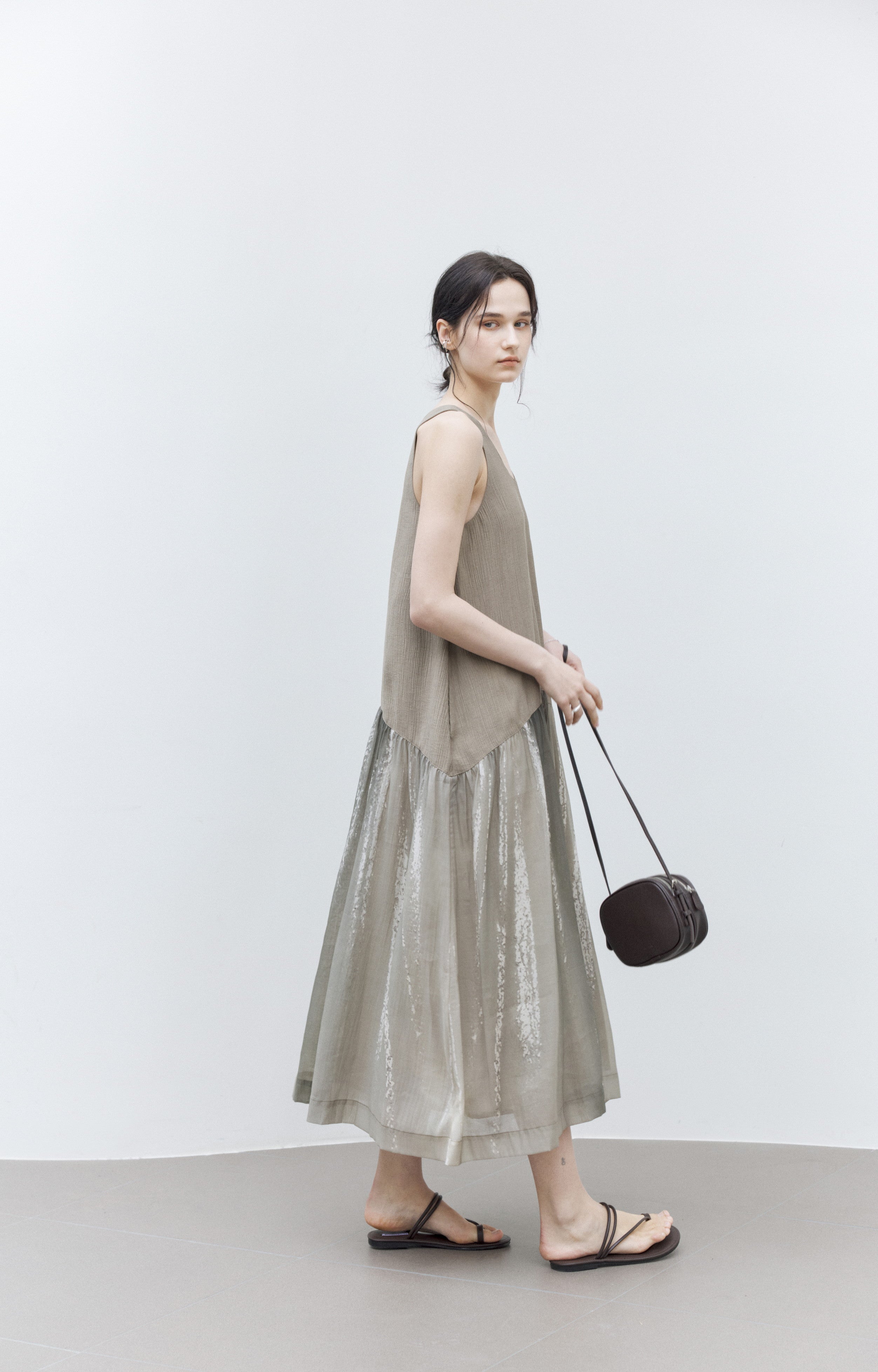 LIGHT SHADOW DOCKING DRESS