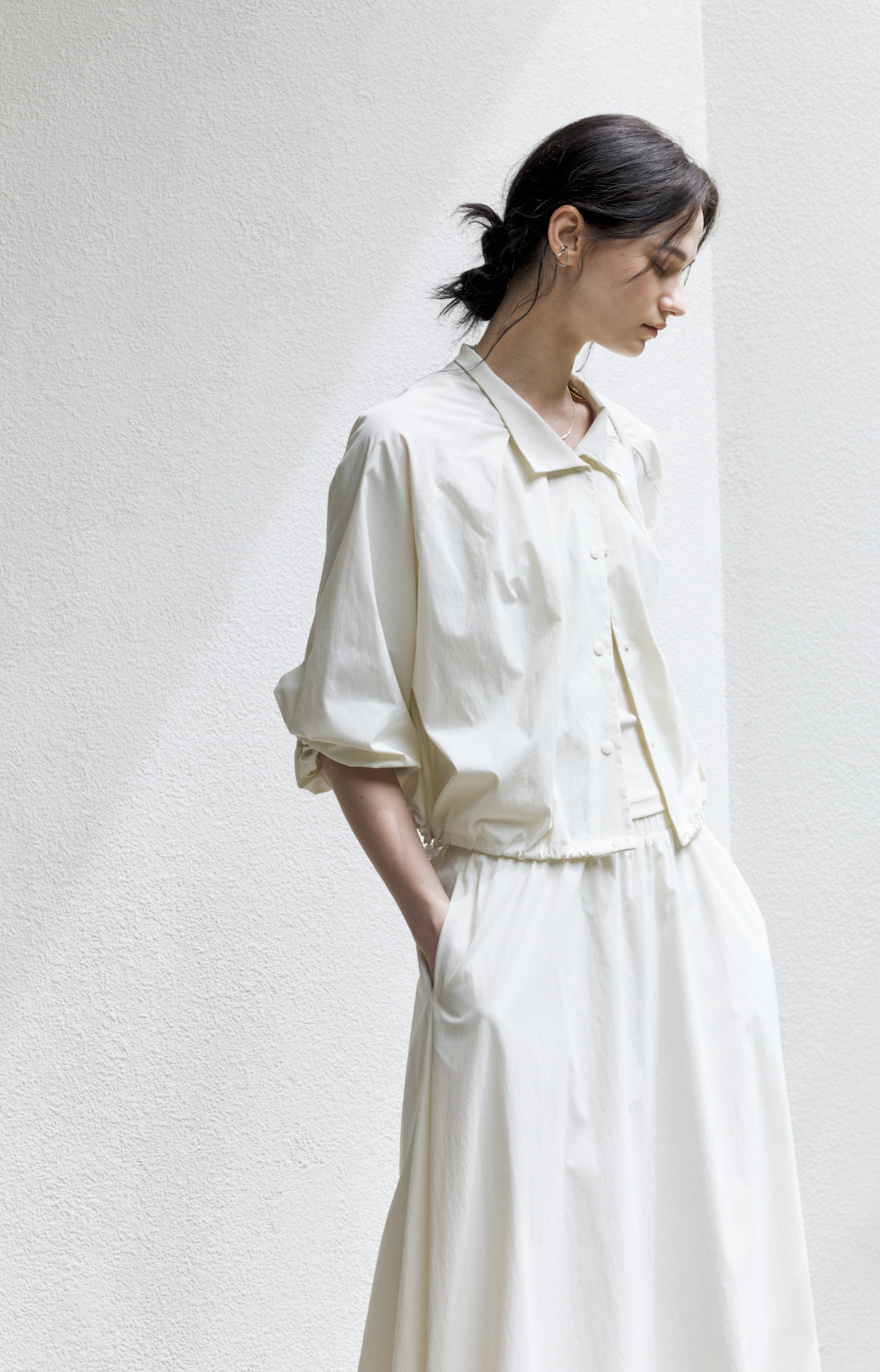 UV CUT NECK PLEATED DRAPE BLOUSON / UVカットネックプリーツドレープブルゾン