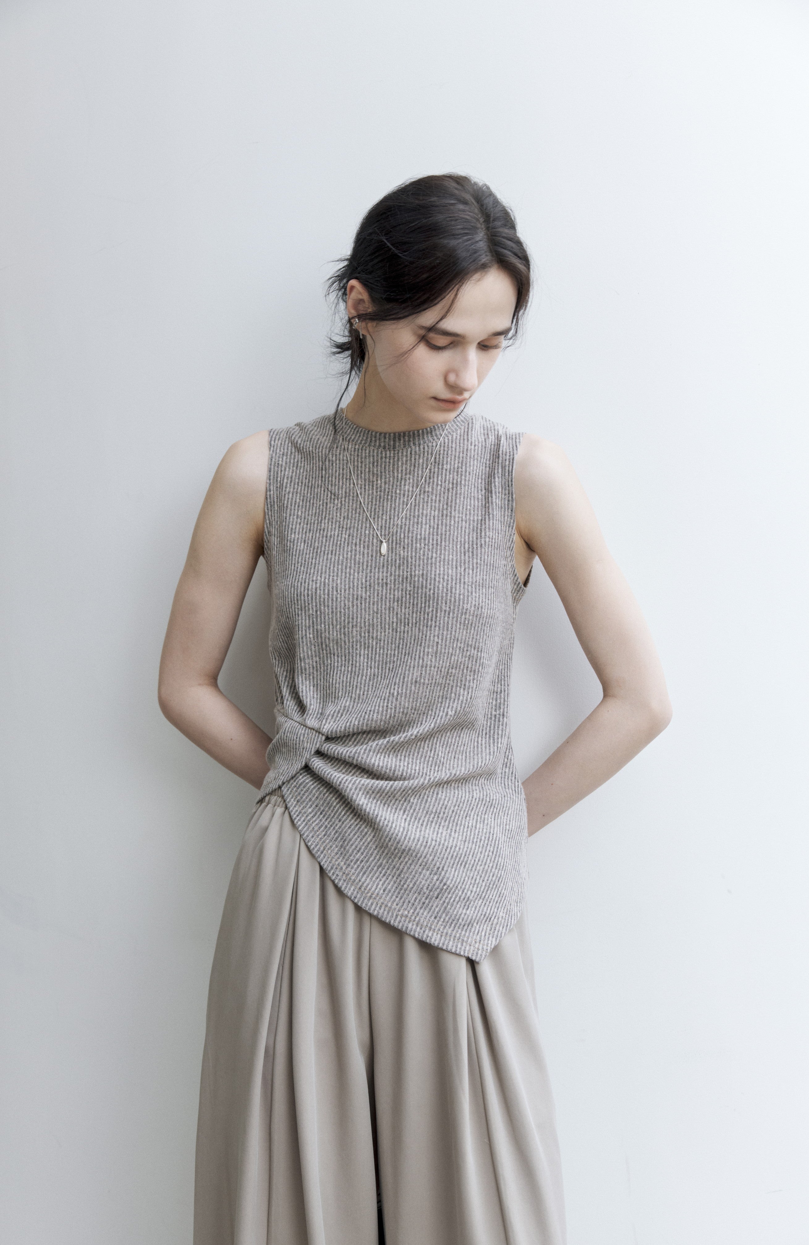 WAIST EDGE RIB TOP / ウエストエッジリブトップ