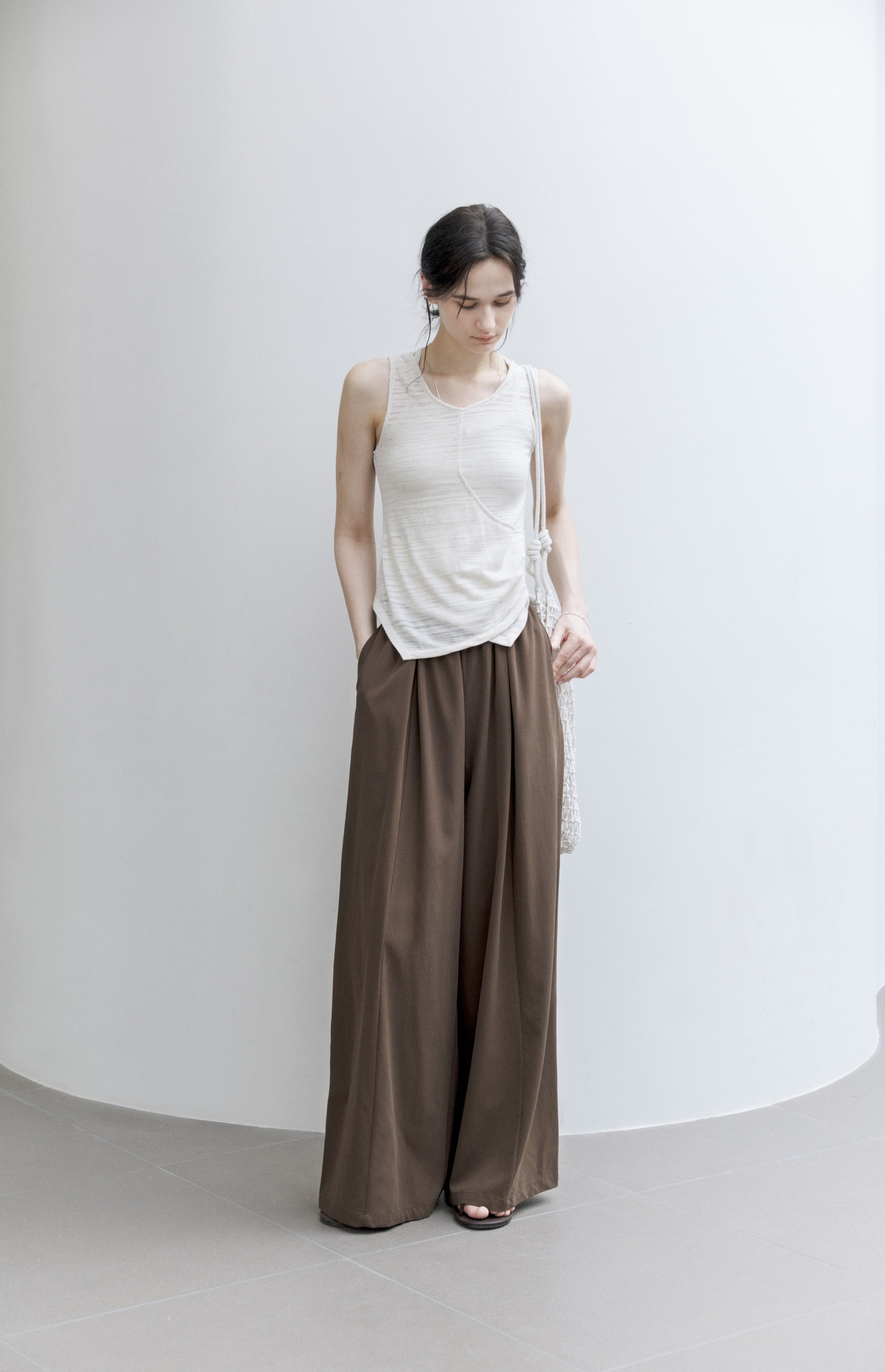 DRAPE TUCK WIDE PANTS / ドレープタックワイドパンツ