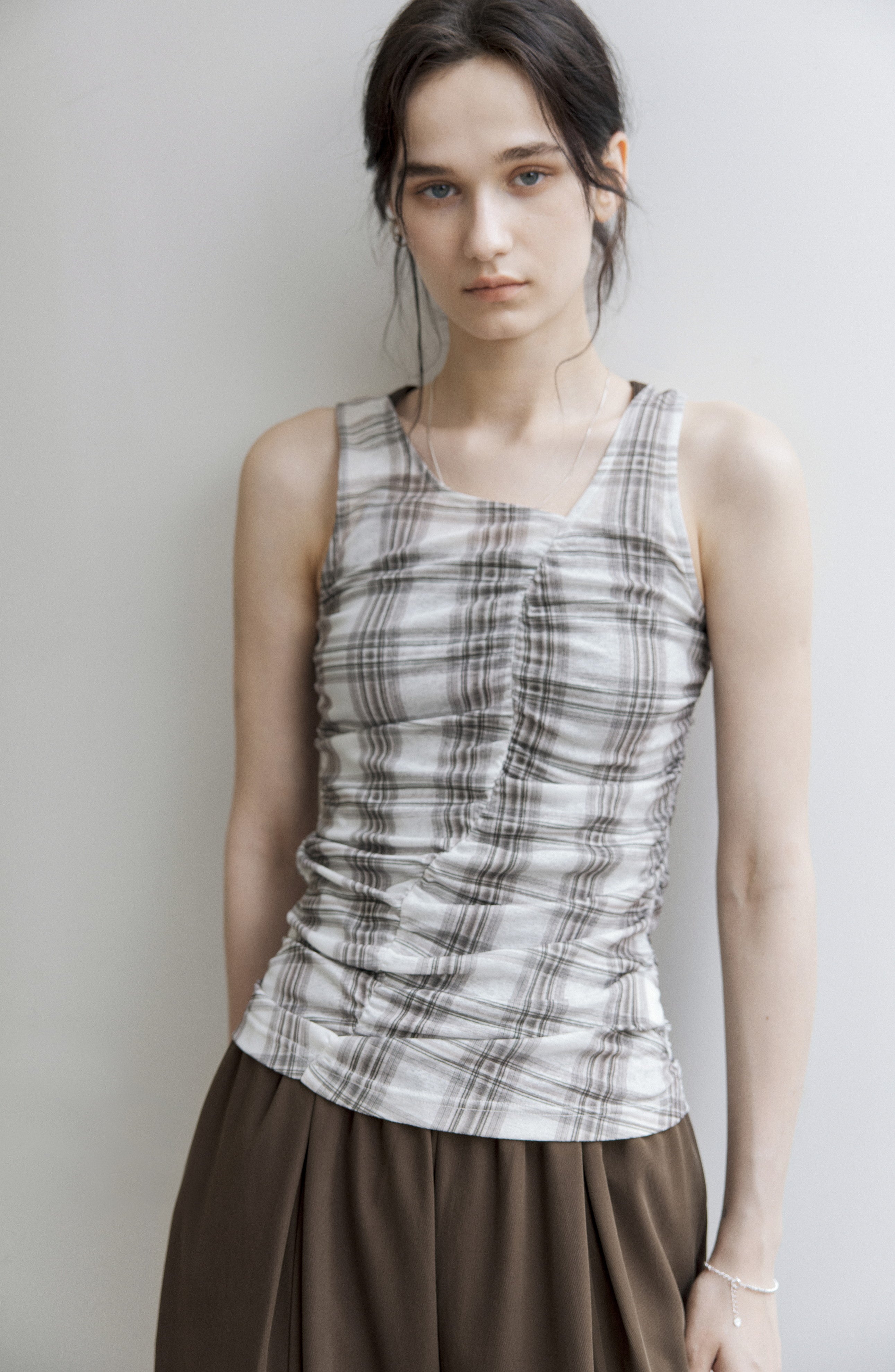 SLIM FIT SHIRRED TOP / 슬림 피트 셔링 톱