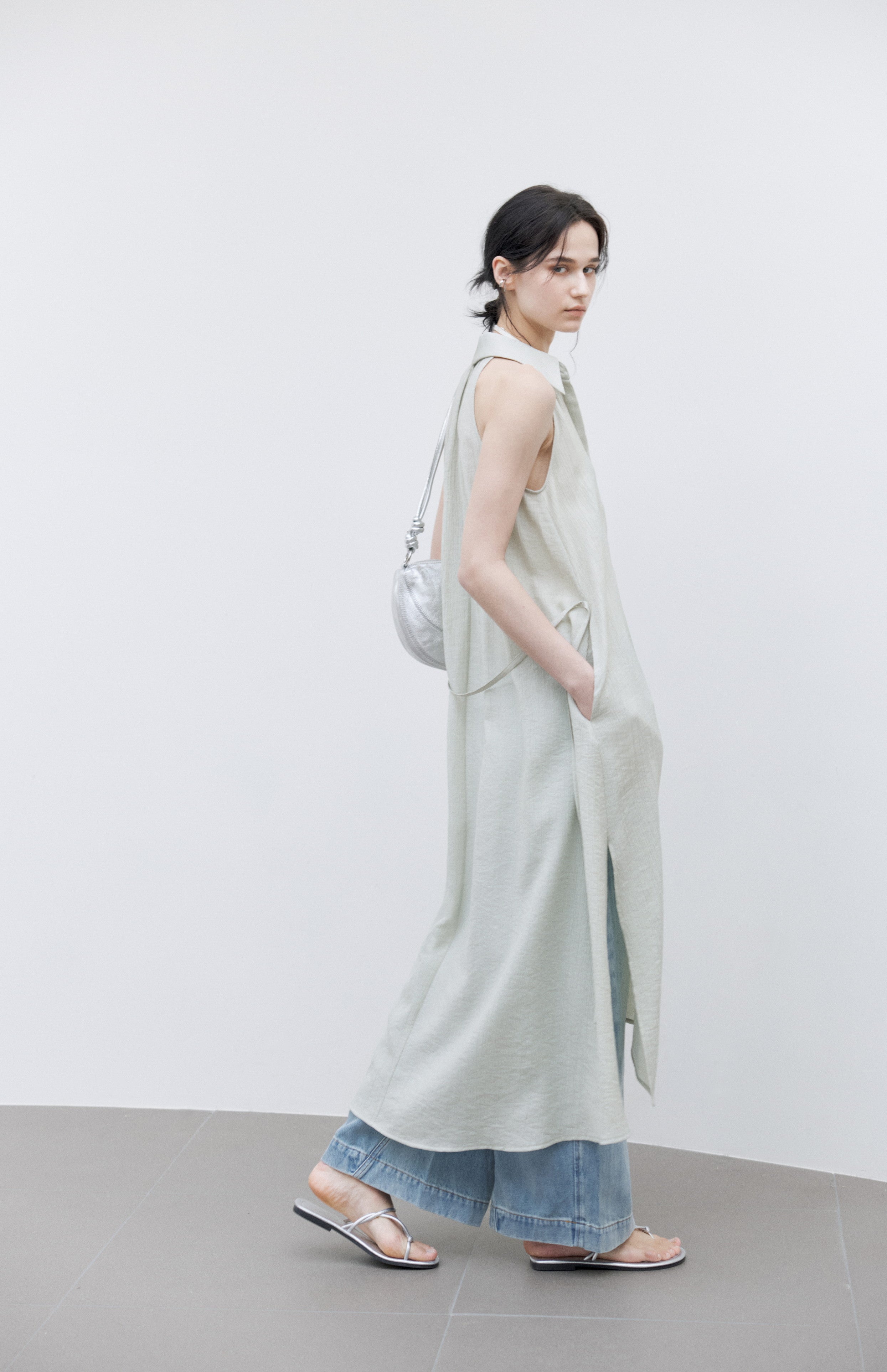WASHED BLUE WIDE JEANS / 워시드 블루 와이드 청바지