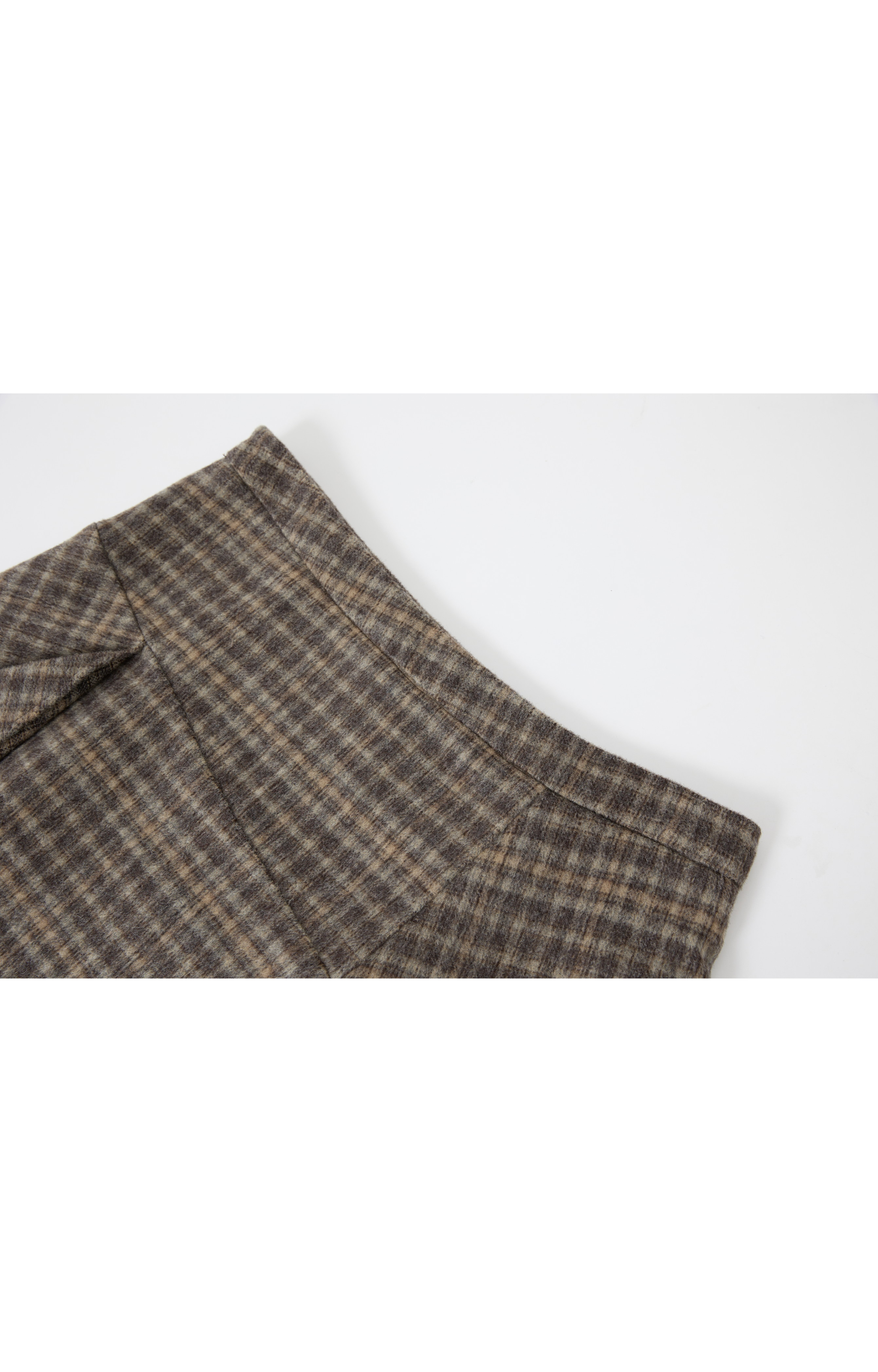 BRUSHED PLAID FRILL SKIRT / 기모 체크 프릴 스커트