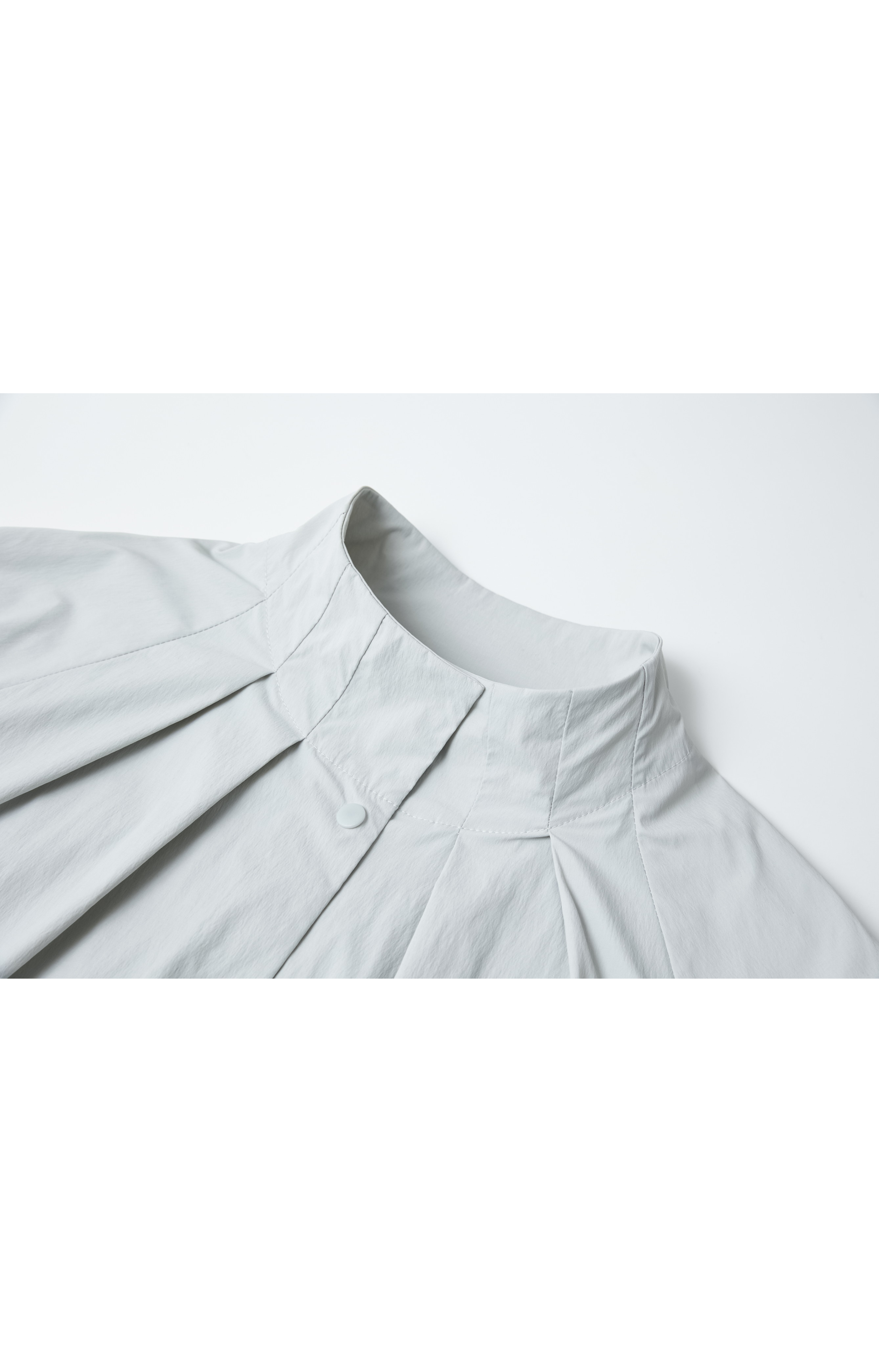 UV CUT NECK PLEATED DRAPE BLOUSON / UVカットネックプリーツドレープブルゾン