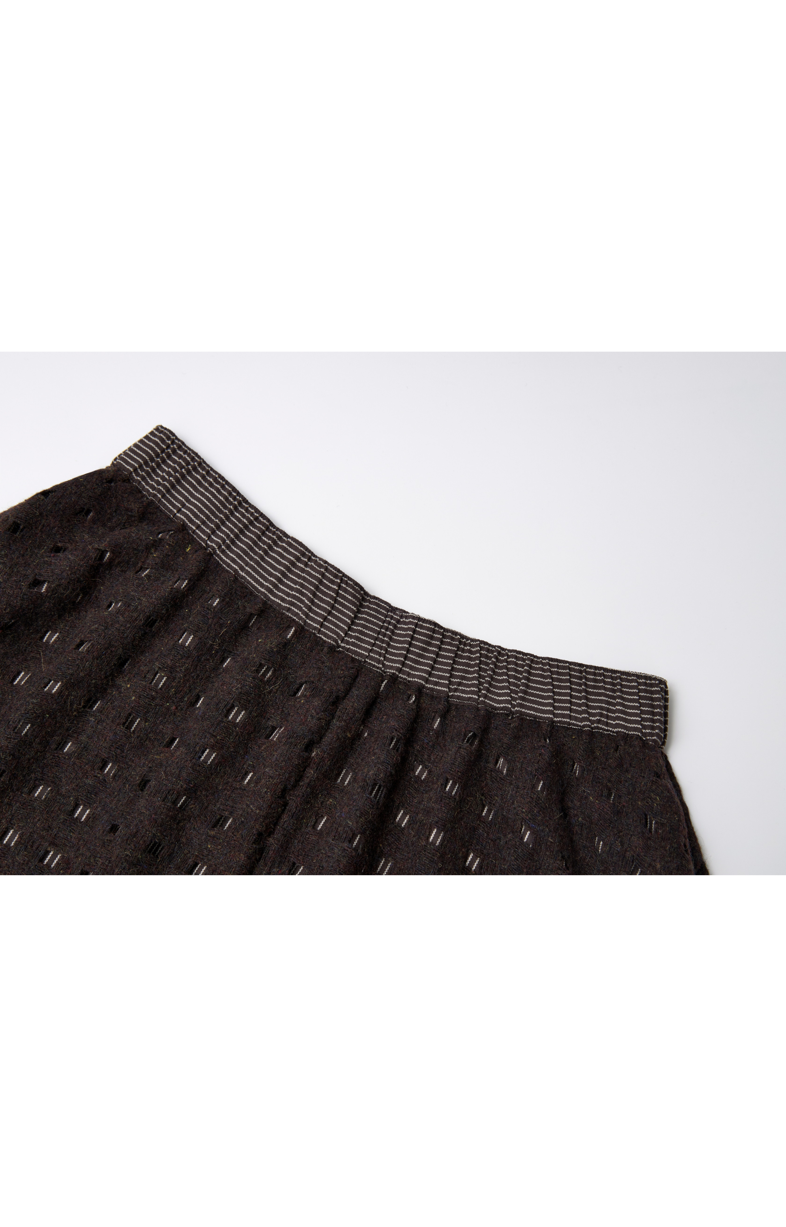 SQUARE MESH FLARE SKIRT