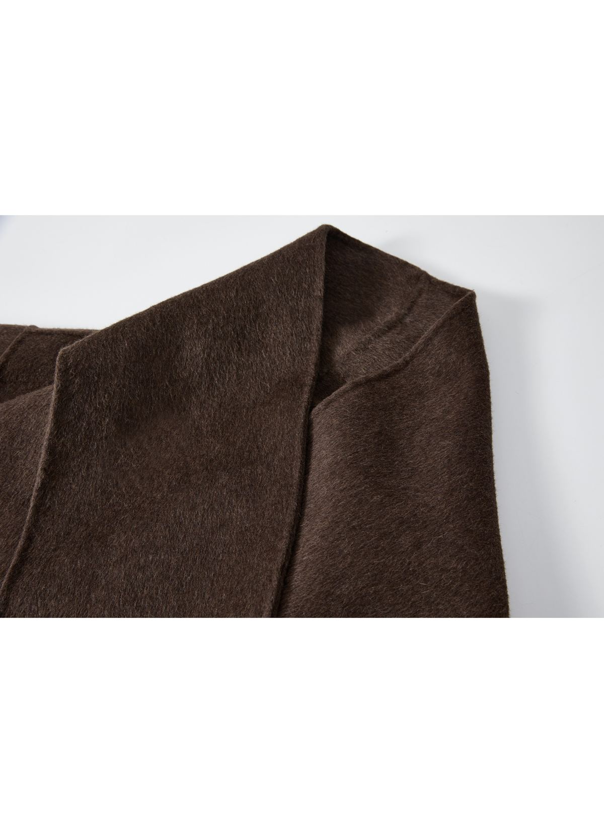 MULTI PATCH SCARF COAT